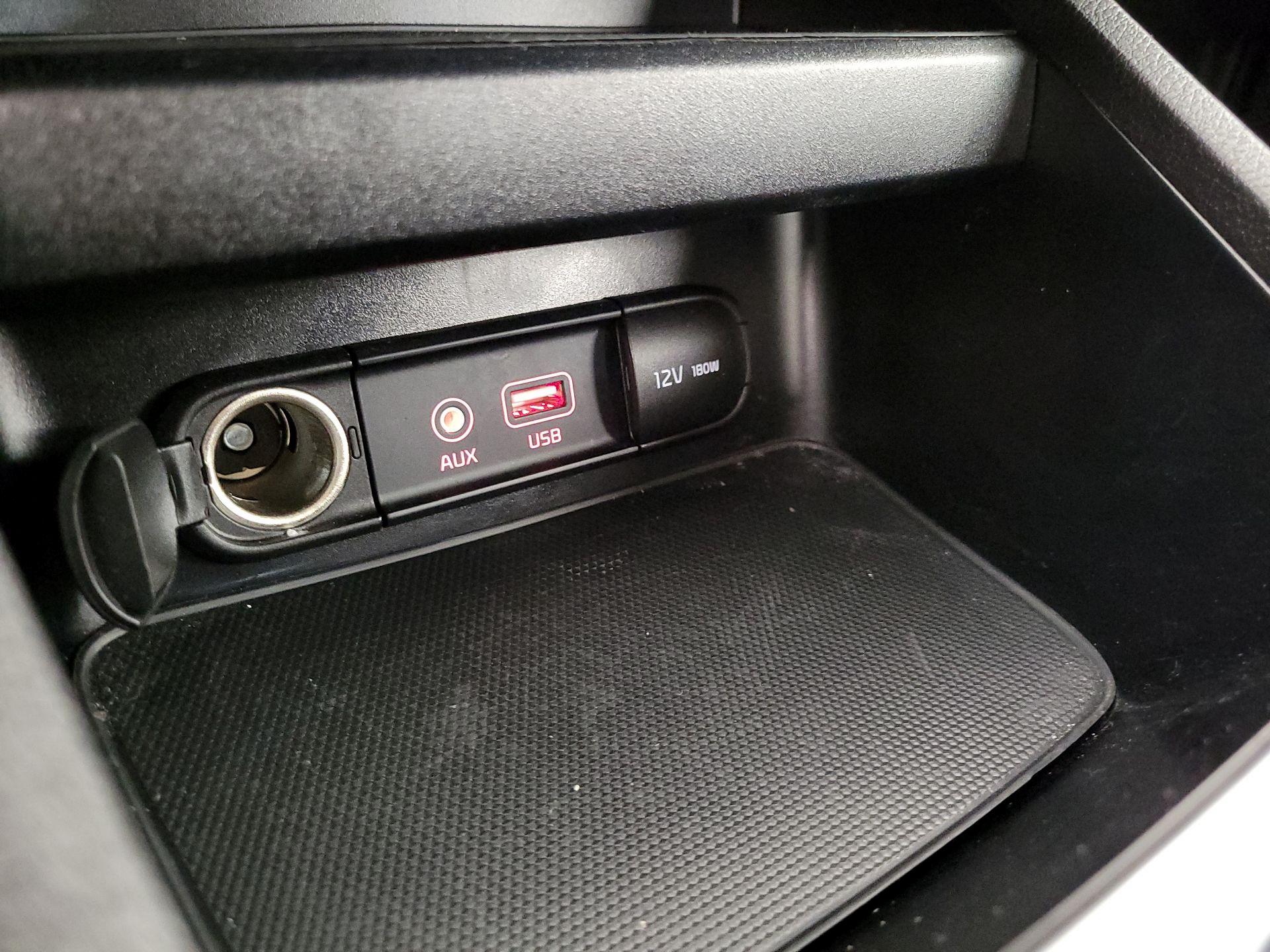 Thumbnail: 2021 Kia Forte - 18