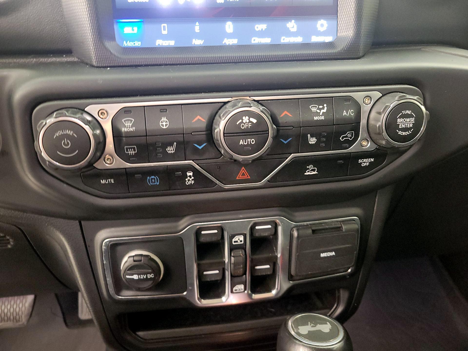 Thumbnail: 2023 Jeep Wrangler - 17