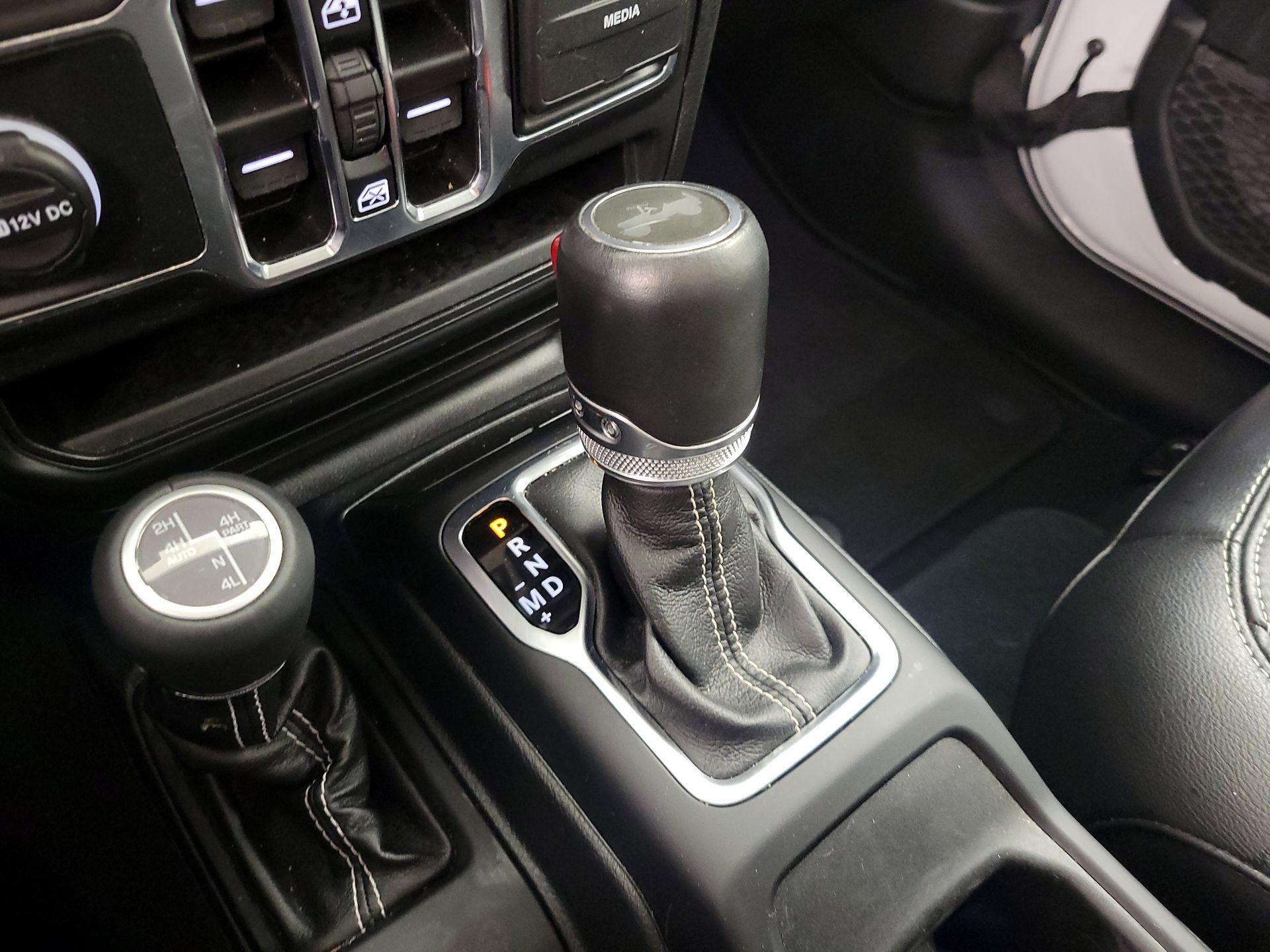 Thumbnail: 2023 Jeep Wrangler - 18