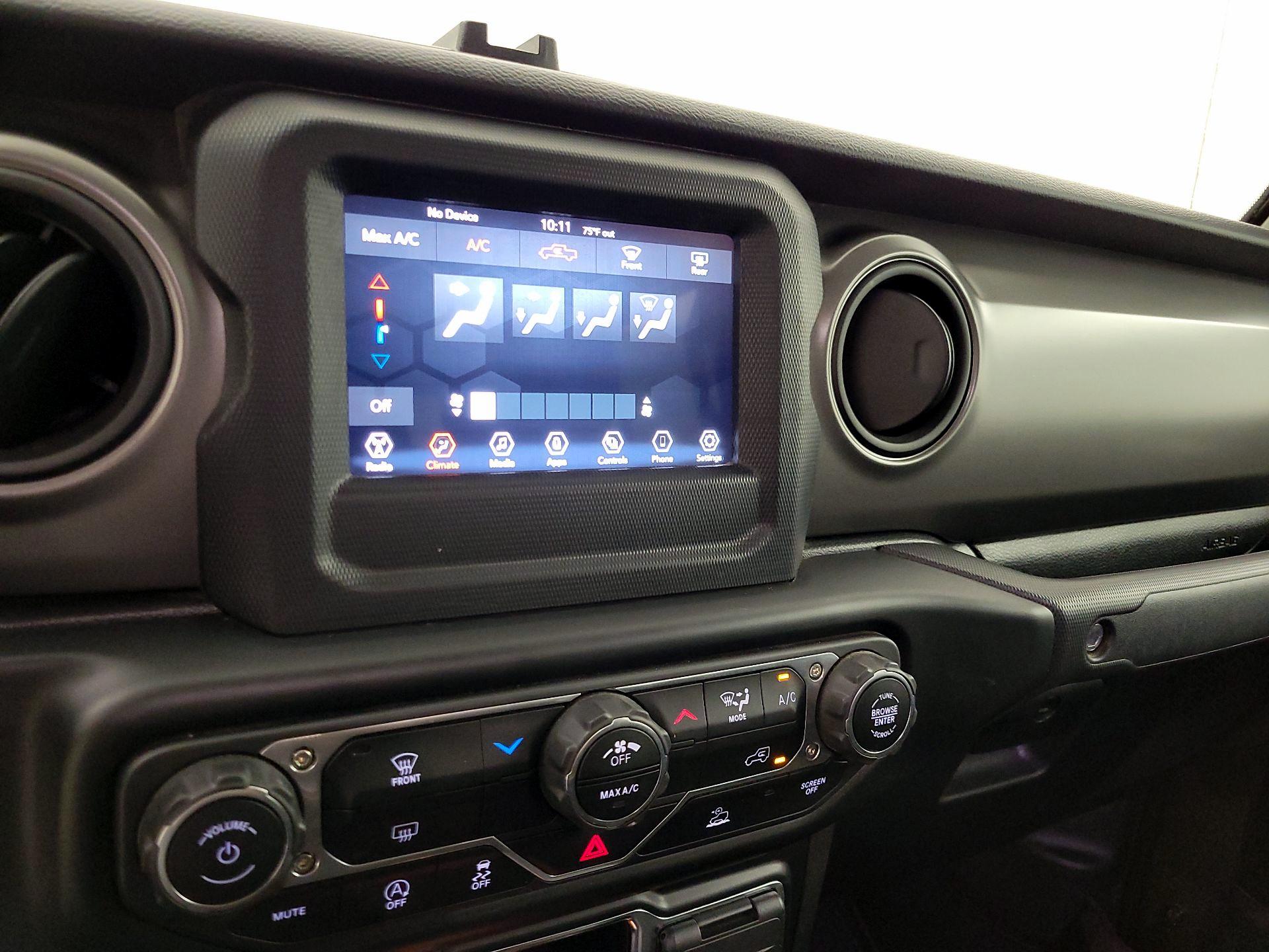 Thumbnail: 2022 Jeep Gladiator - 16