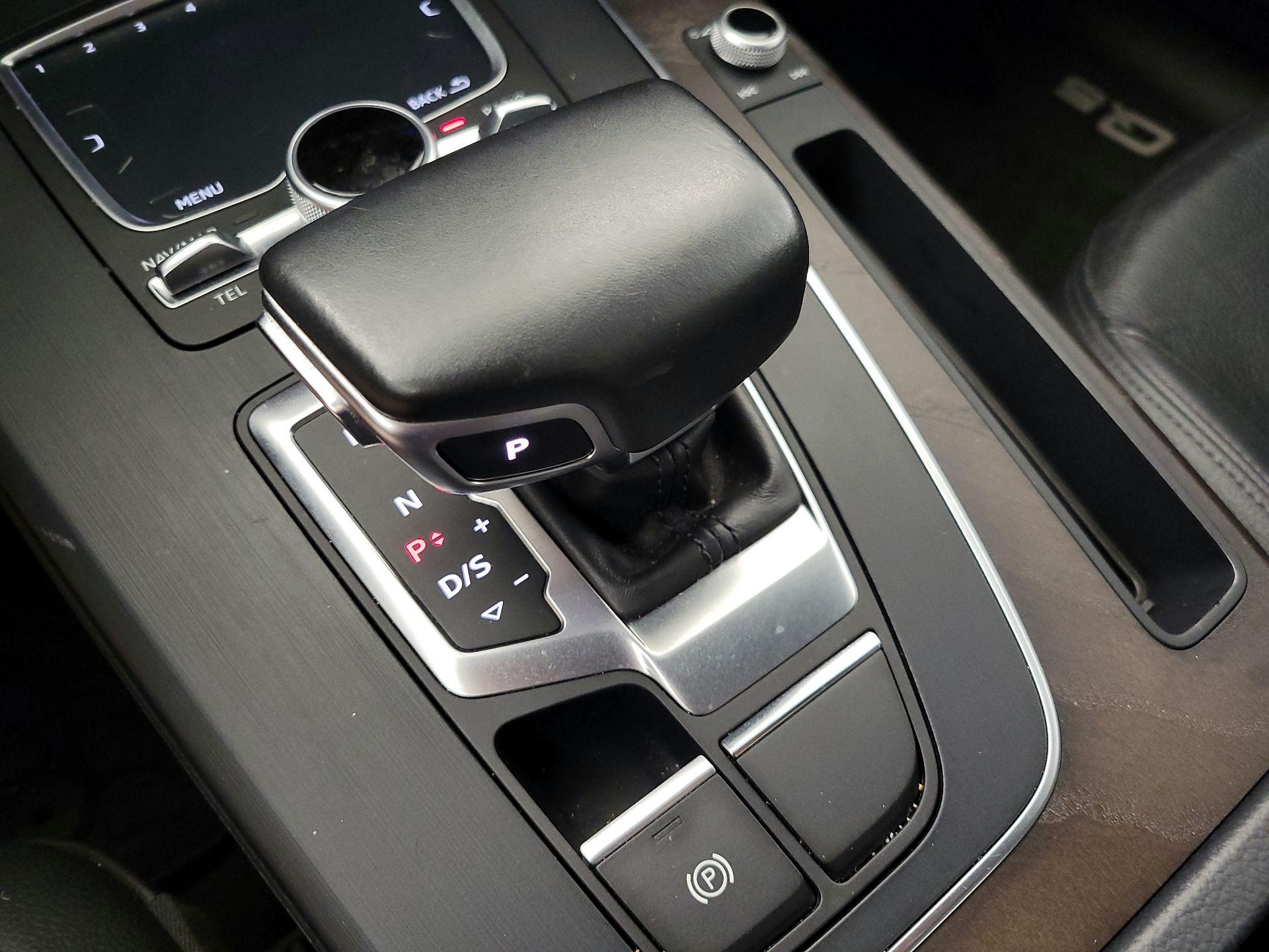 Thumbnail: 2018 Audi Q5 - 18