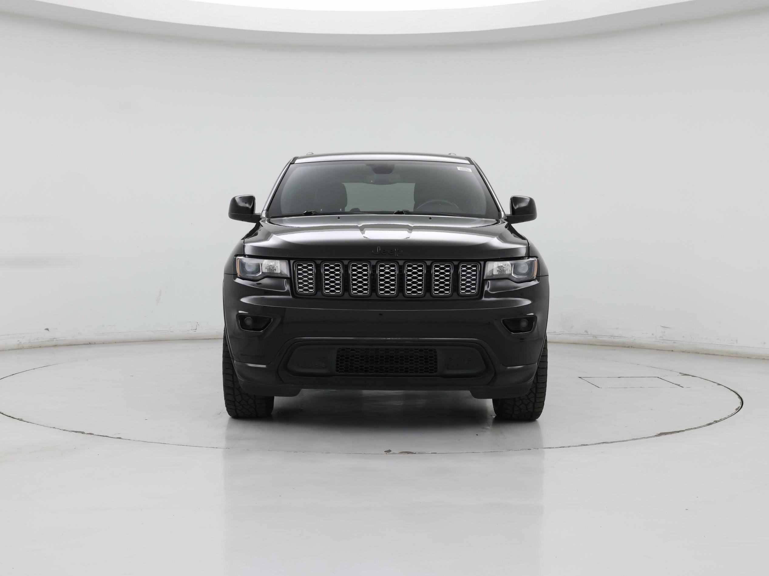 Thumbnail: 2018 Jeep Grand Cherokee - 5