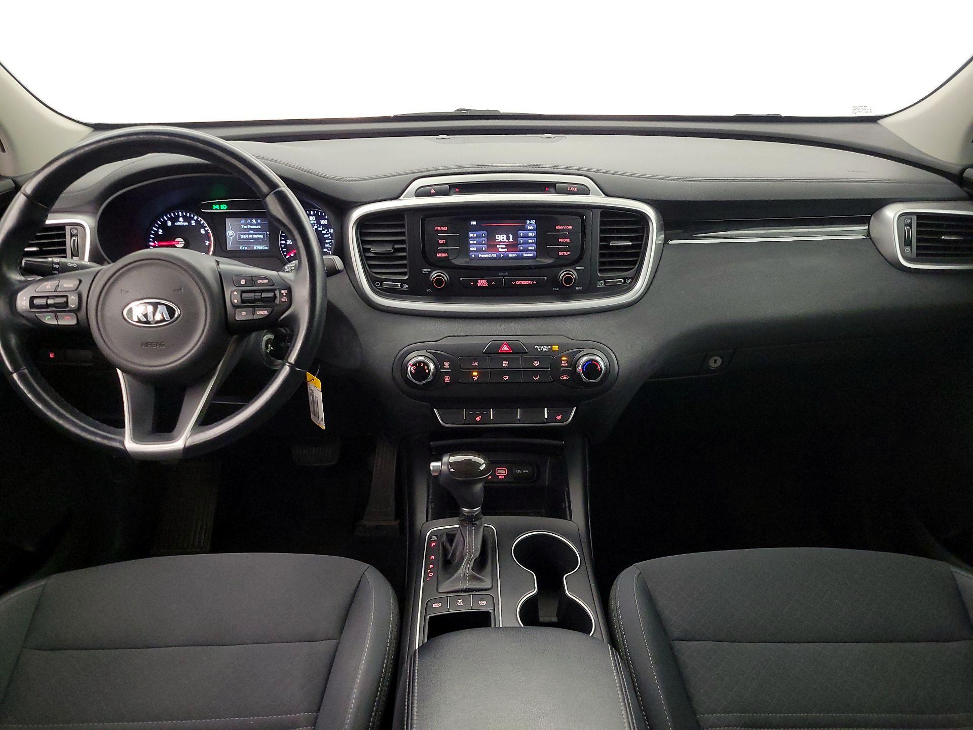 Thumbnail: 2016 Kia Sorento - 9