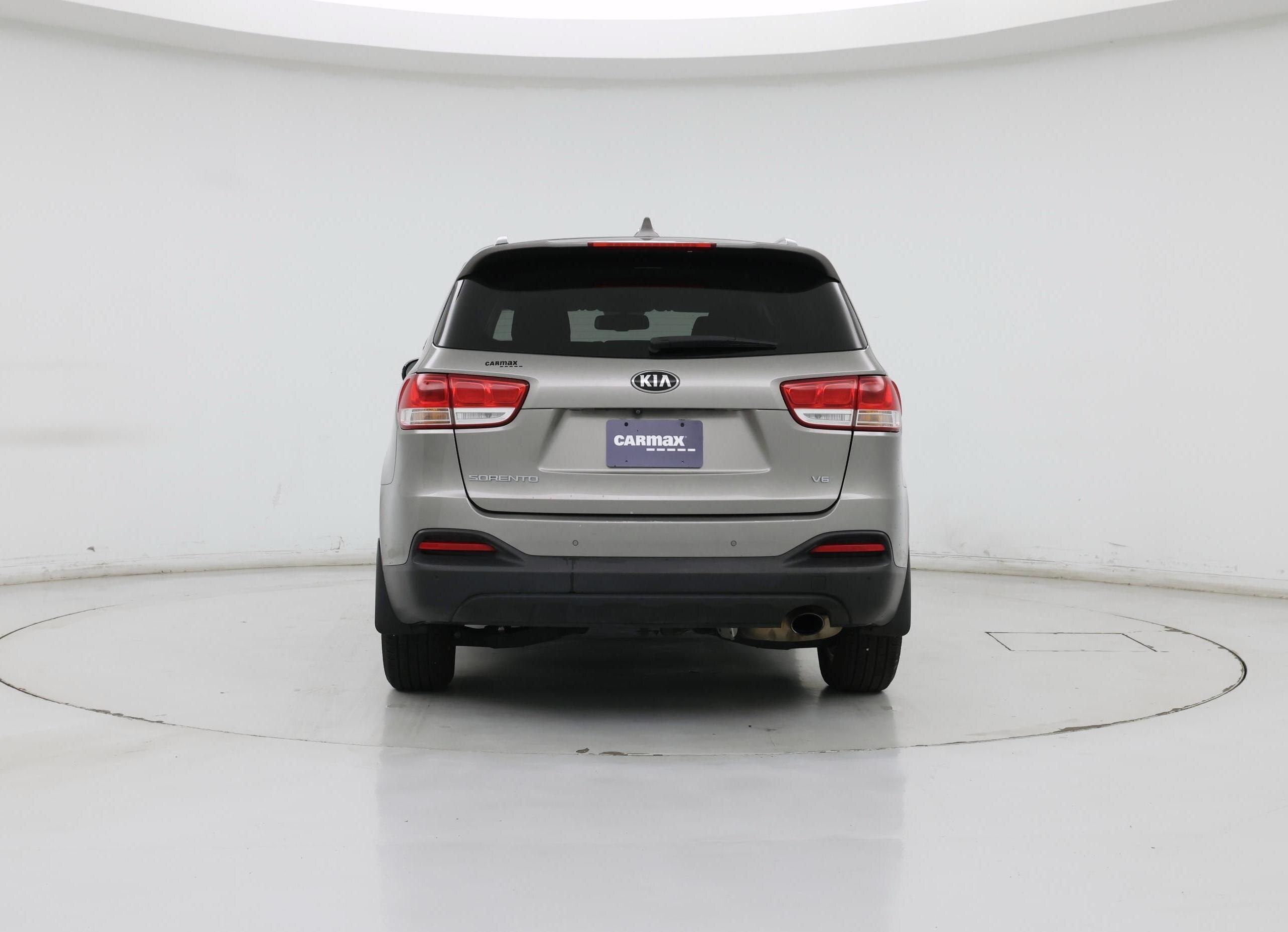Thumbnail: 2016 Kia Sorento - 6
