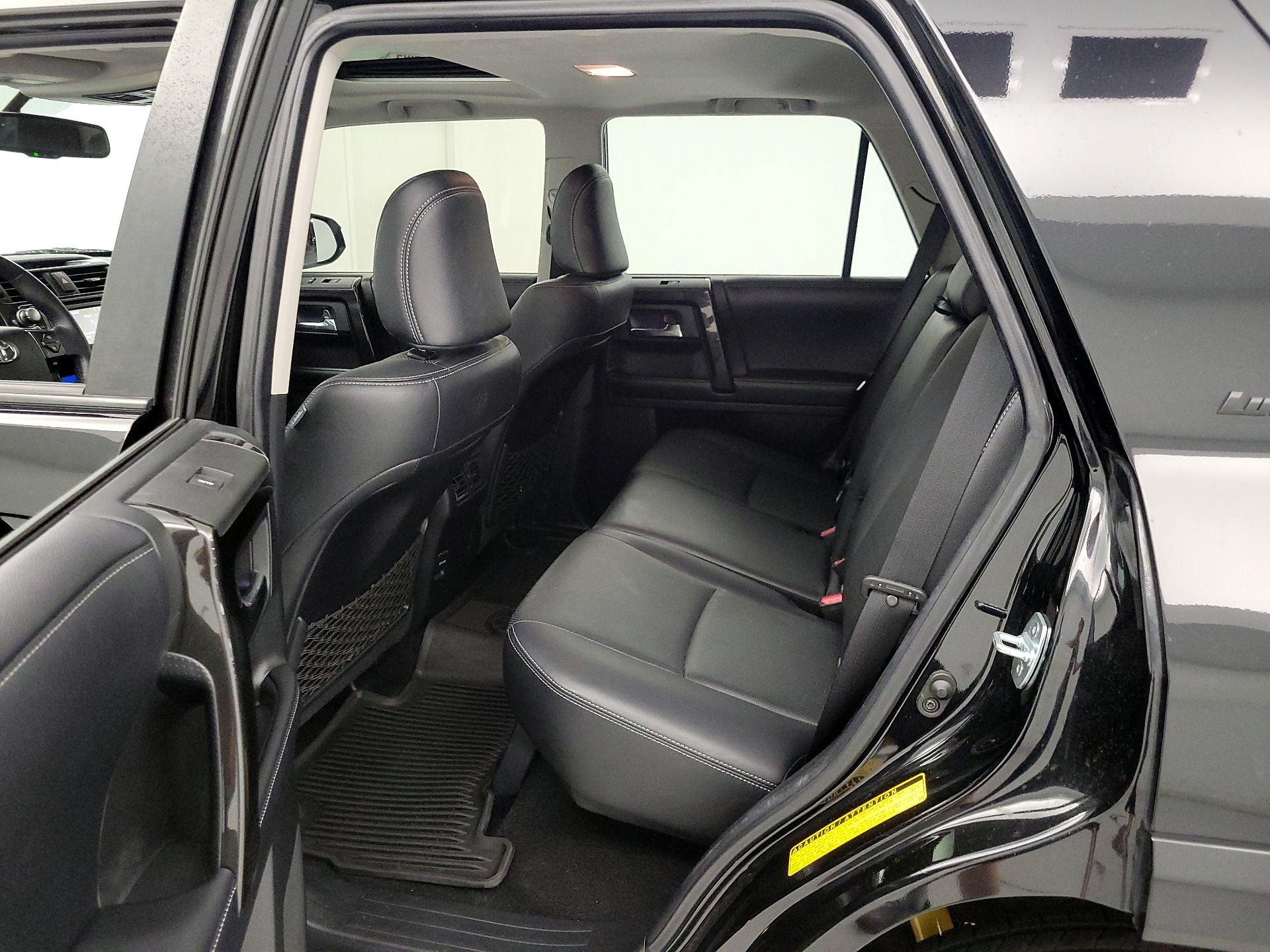 Thumbnail: 2019 Toyota 4Runner - 19