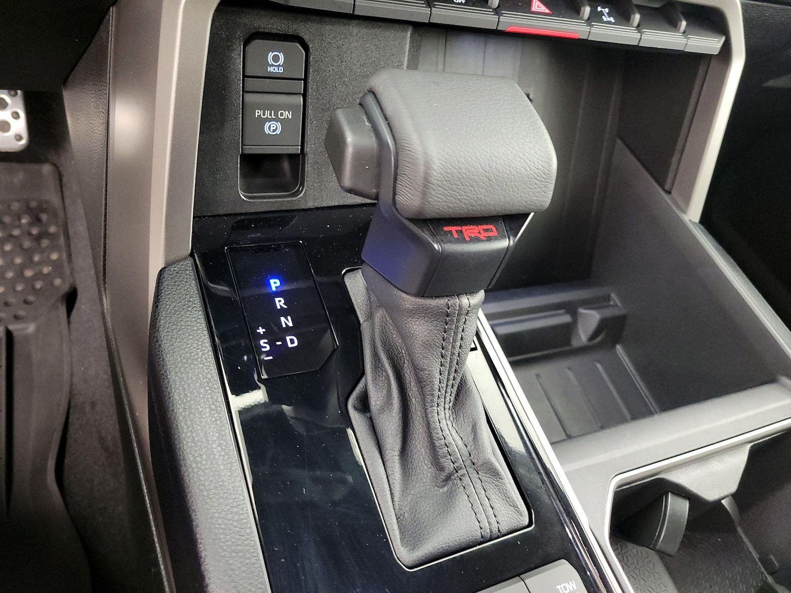2026 Toyota Tundra SR5 - Photo 18