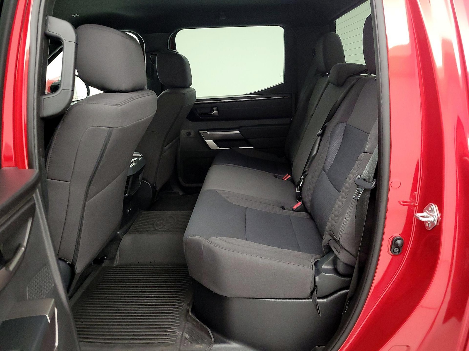 2026 Toyota Tundra SR5 - Photo 20