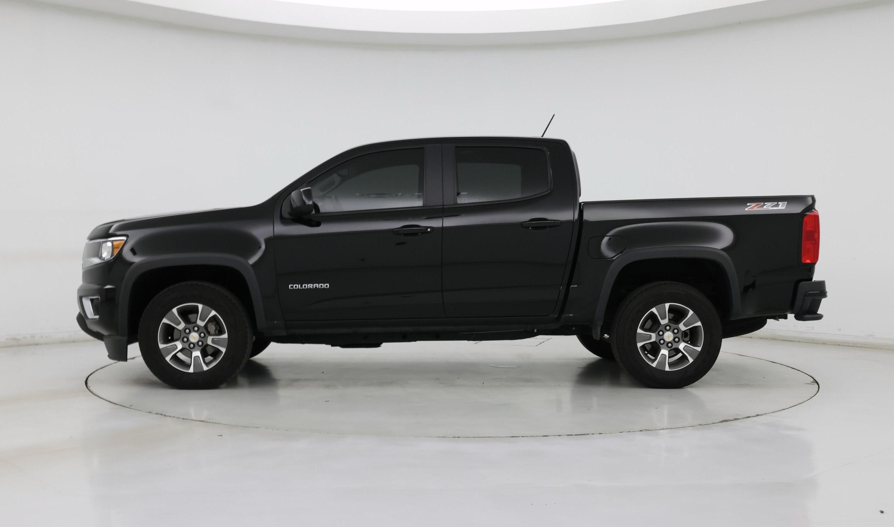 Thumbnail: 2016 Chevrolet Colorado - 3