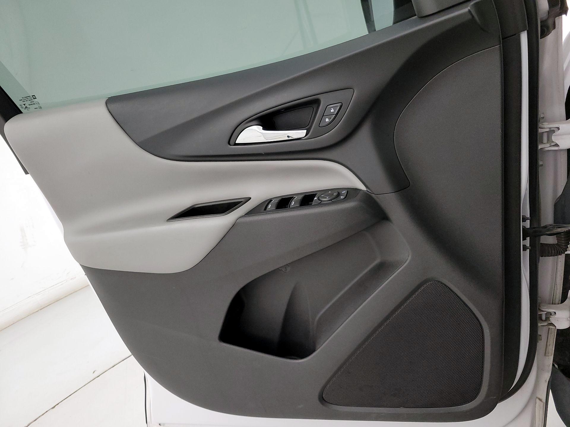 Thumbnail: 2018 Chevrolet Equinox - 12