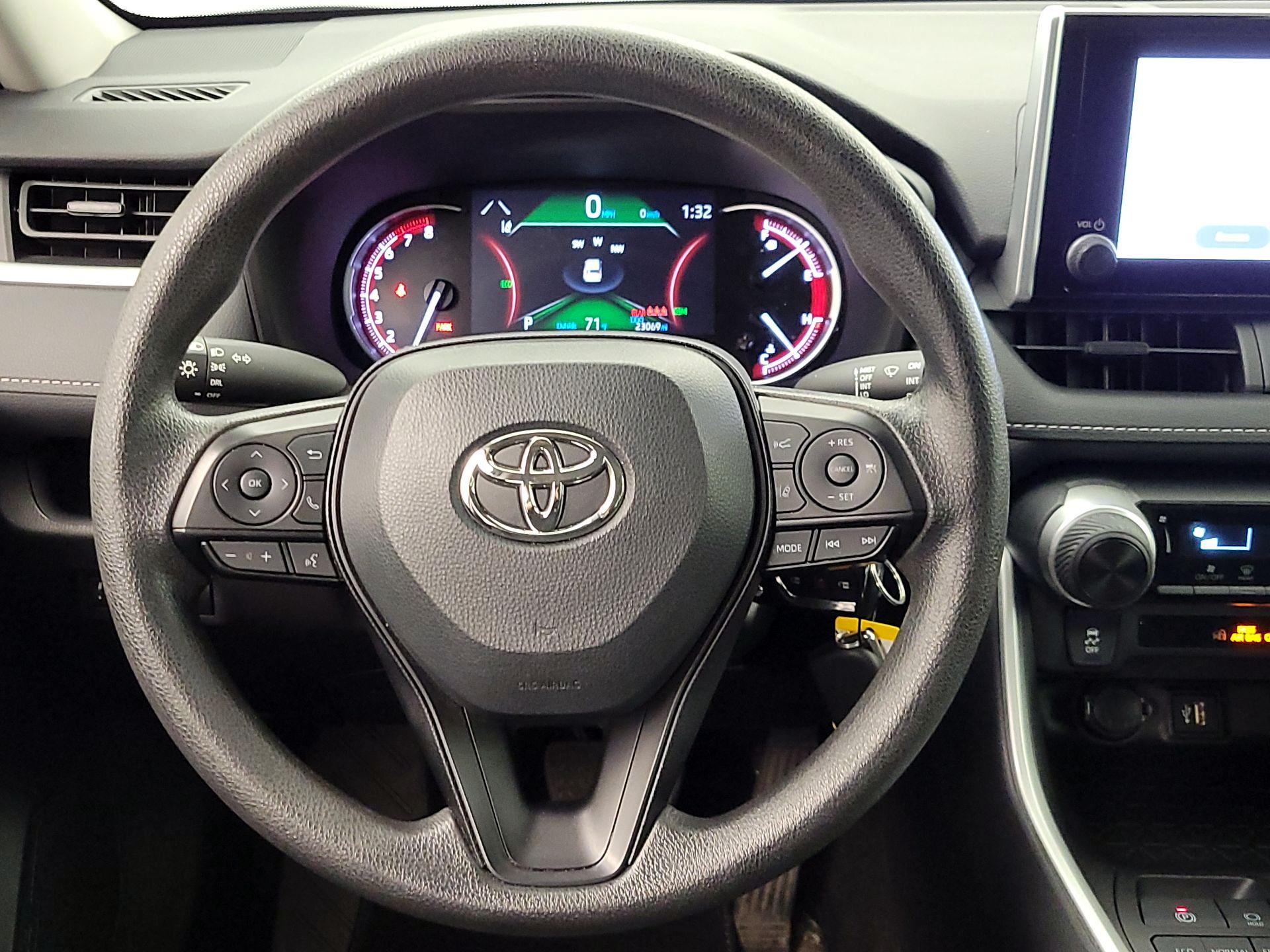 Thumbnail: 2024 Toyota RAV4 - 10