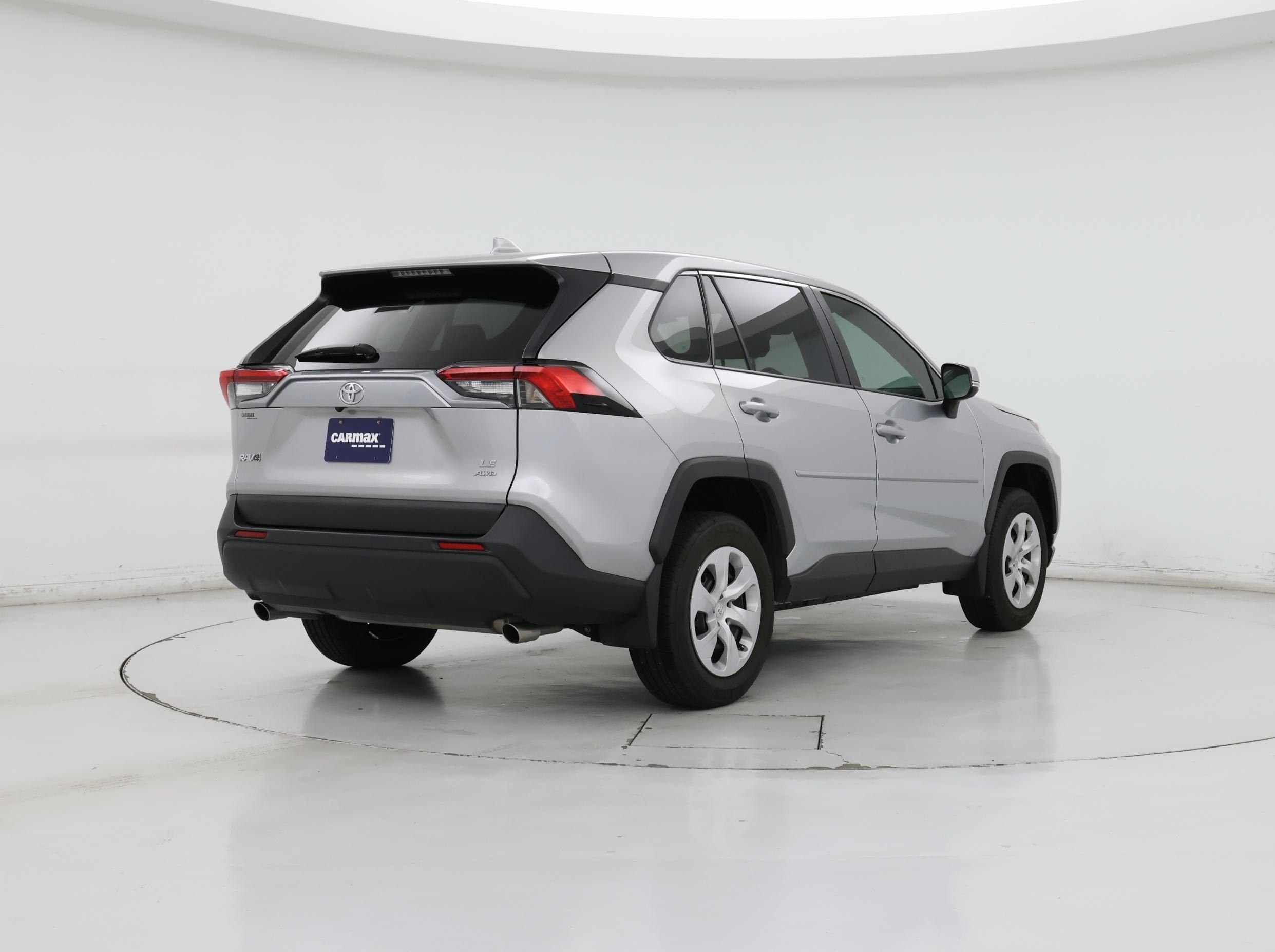 Thumbnail: 2024 Toyota RAV4 - 8