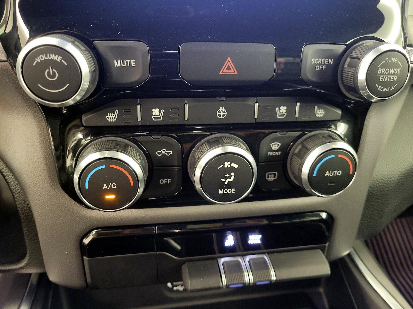 2023 RAM Ram 1500 Pickup Laramie - Photo 18