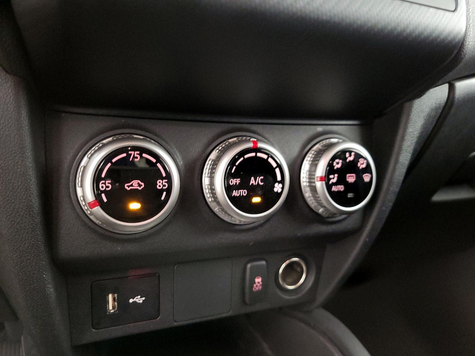 2025 Mitsubishi Outlander Sport ES - Photo 17