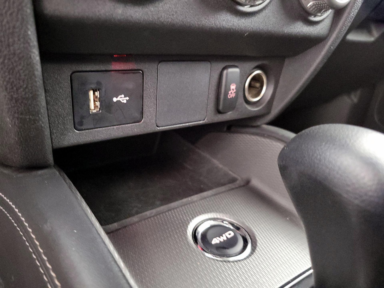 2025 Mitsubishi Outlander Sport ES - Photo 19