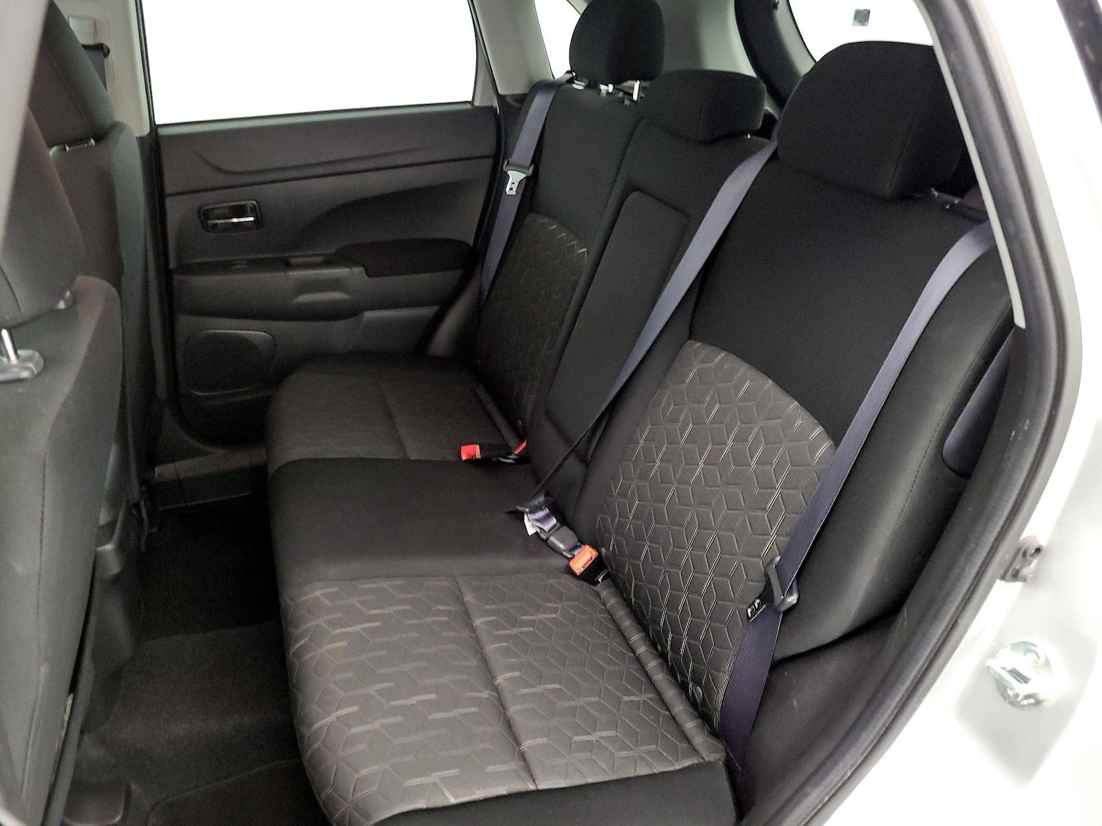 2025 Mitsubishi Outlander Sport ES - Photo 20
