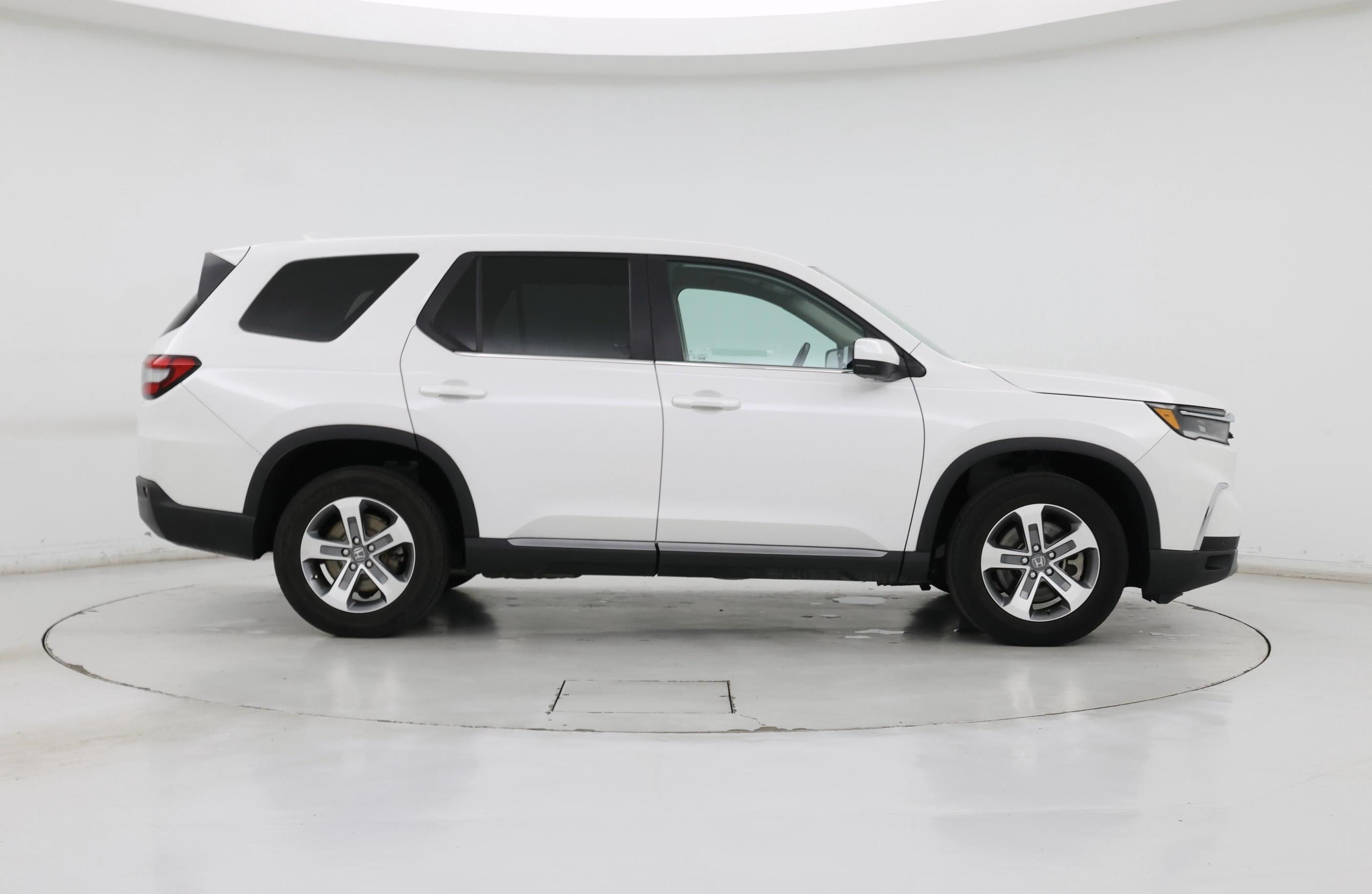 Thumbnail: 2024 Honda Pilot - 7