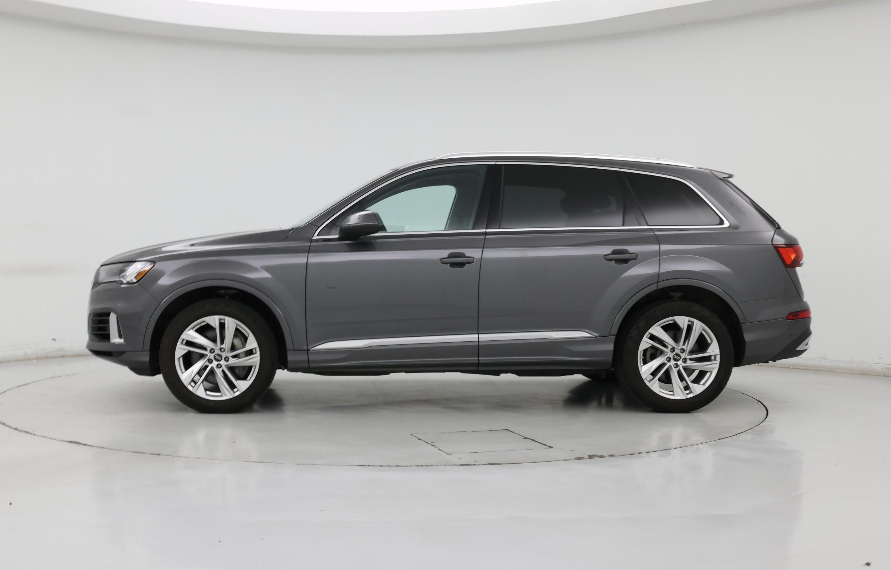 Thumbnail: 2023 Audi Q7 - 3