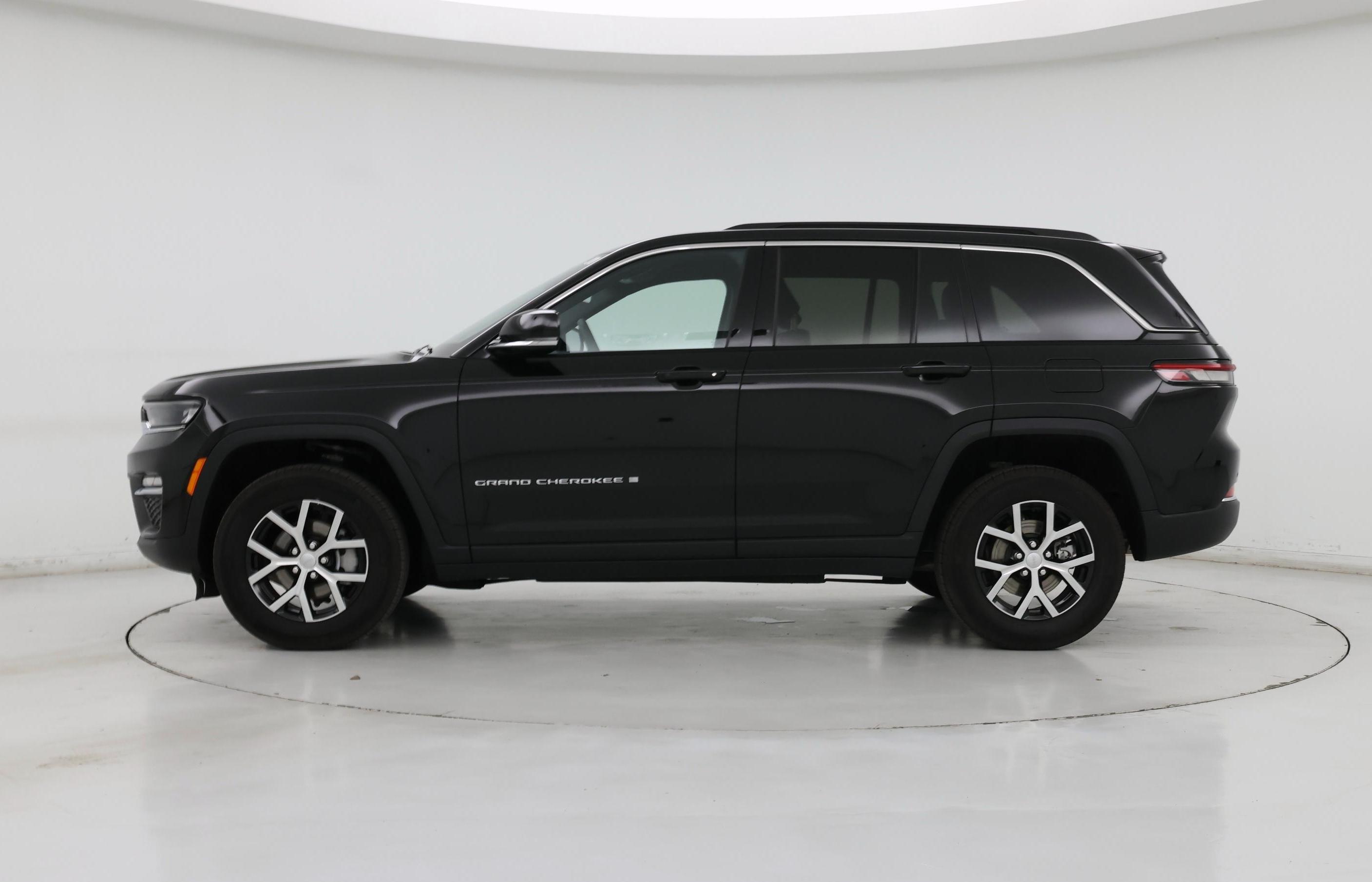 Thumbnail: 2025 Jeep Grand Cherokee - 3