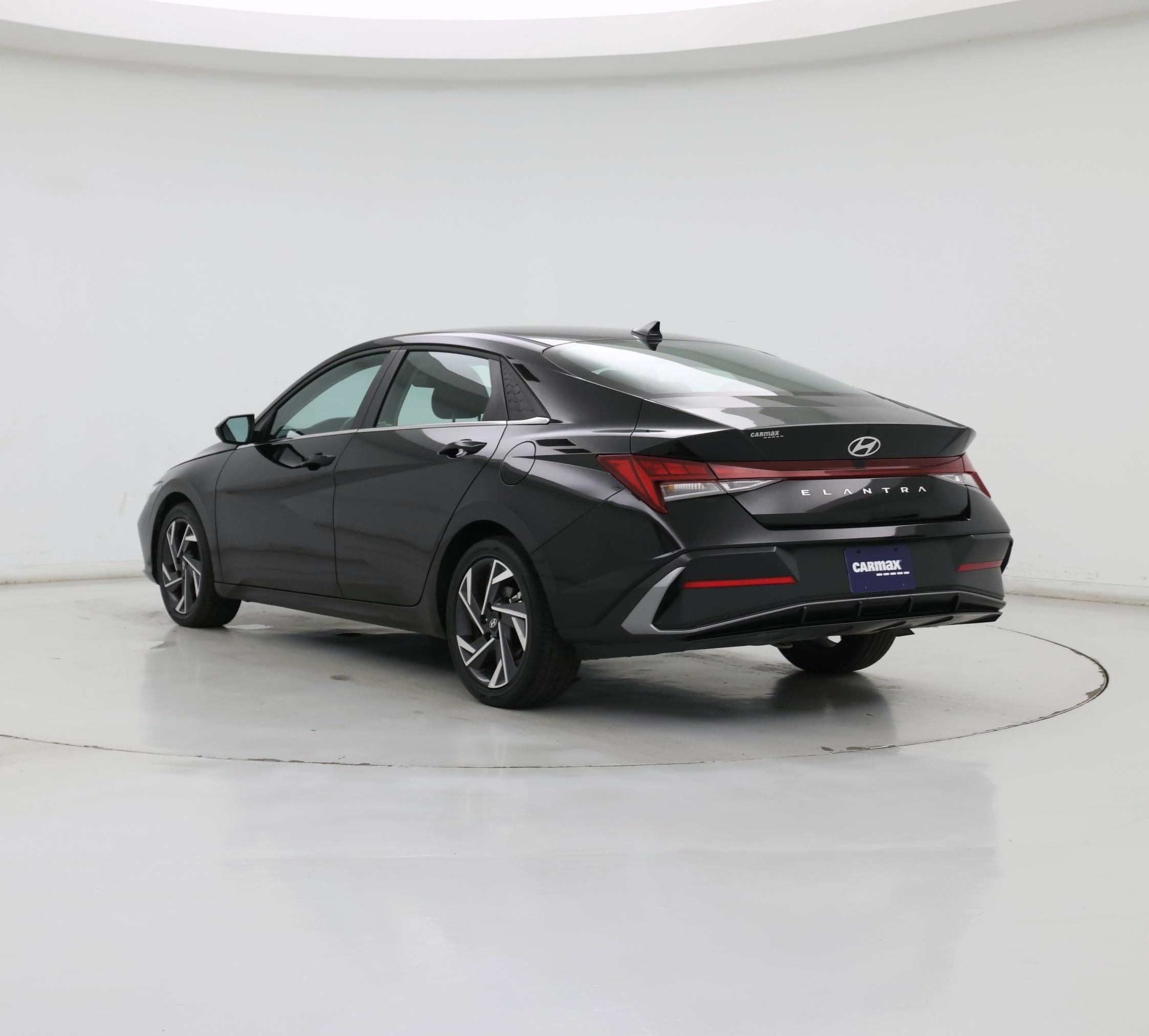 Thumbnail: 2025 Hyundai Elantra - 2