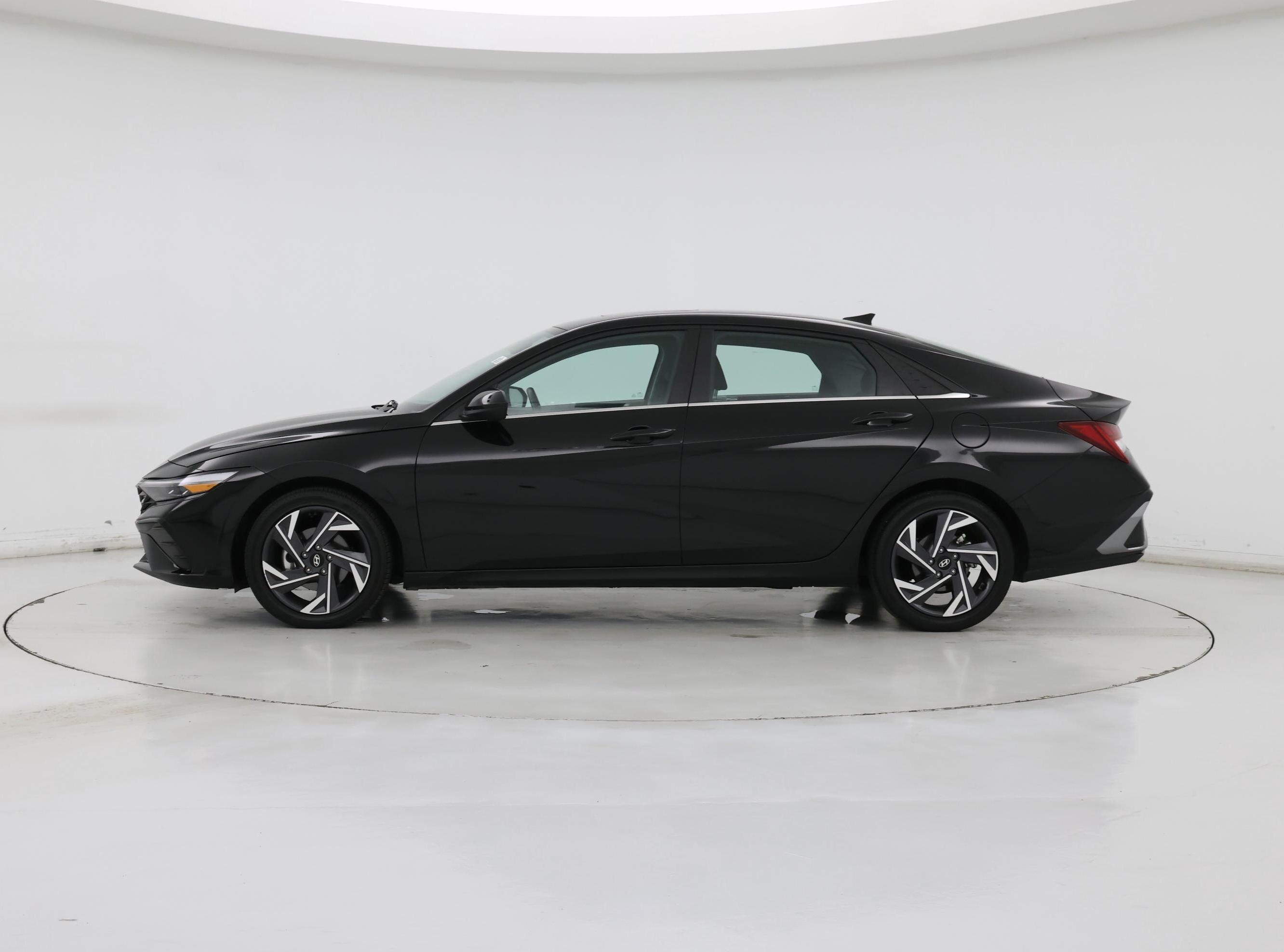 Thumbnail: 2025 Hyundai Elantra - 3