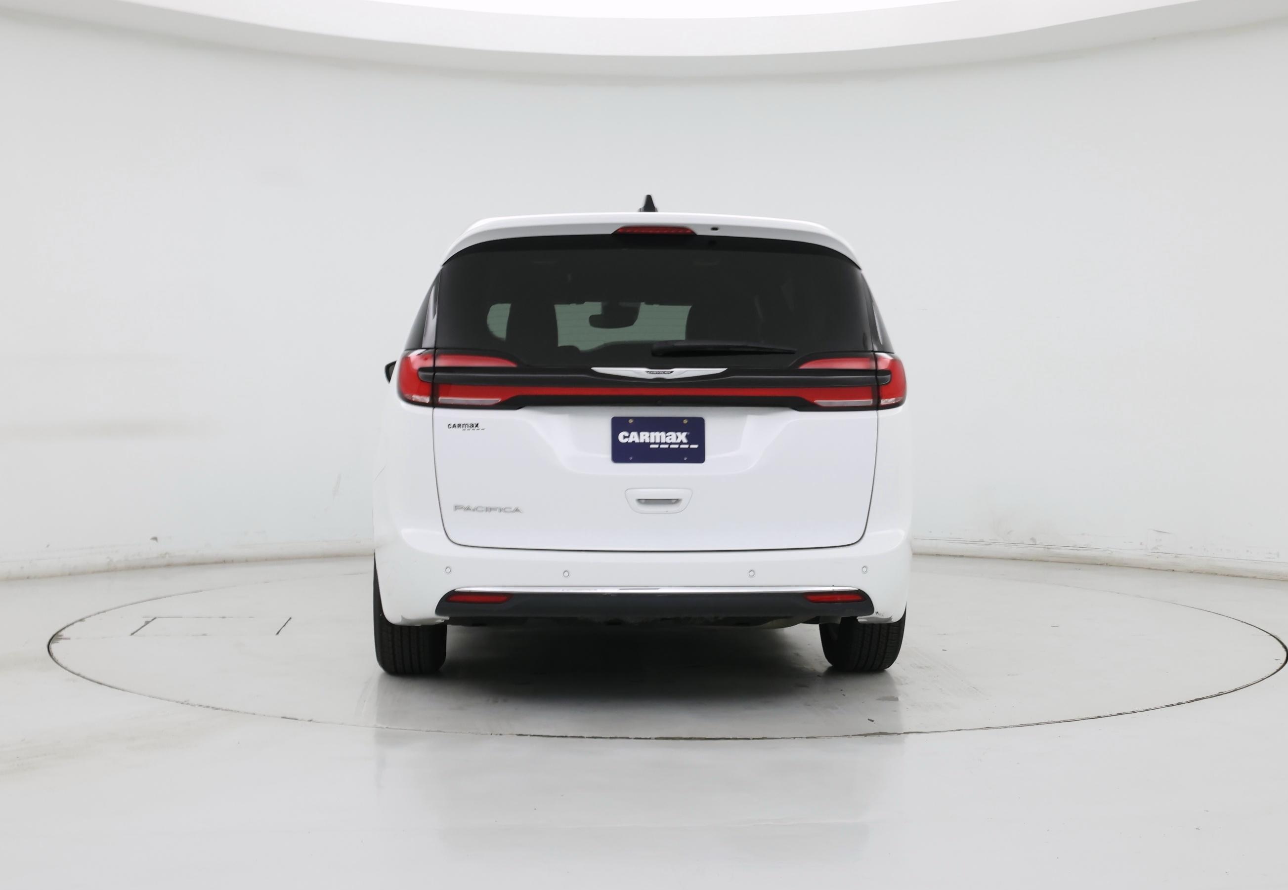 Thumbnail: 2025 Chrysler Pacifica - 6
