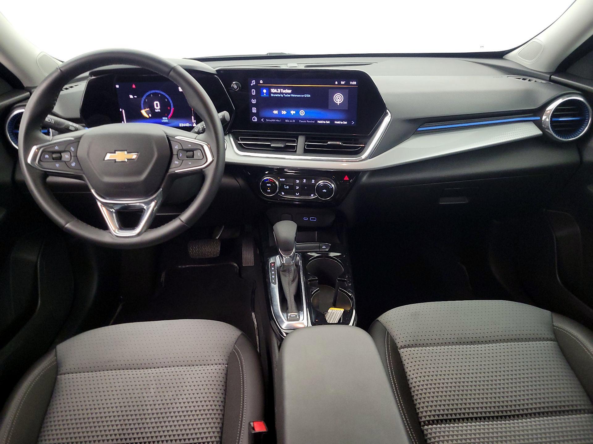 Thumbnail: 2025 Chevrolet Trax - 9