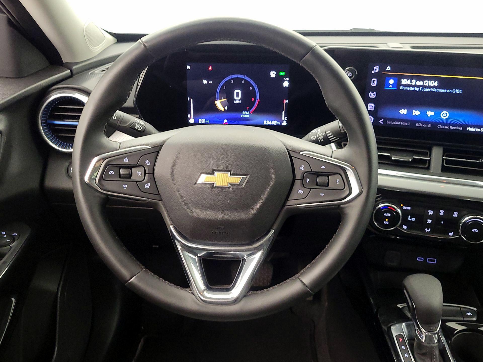 Thumbnail: 2025 Chevrolet Trax - 10