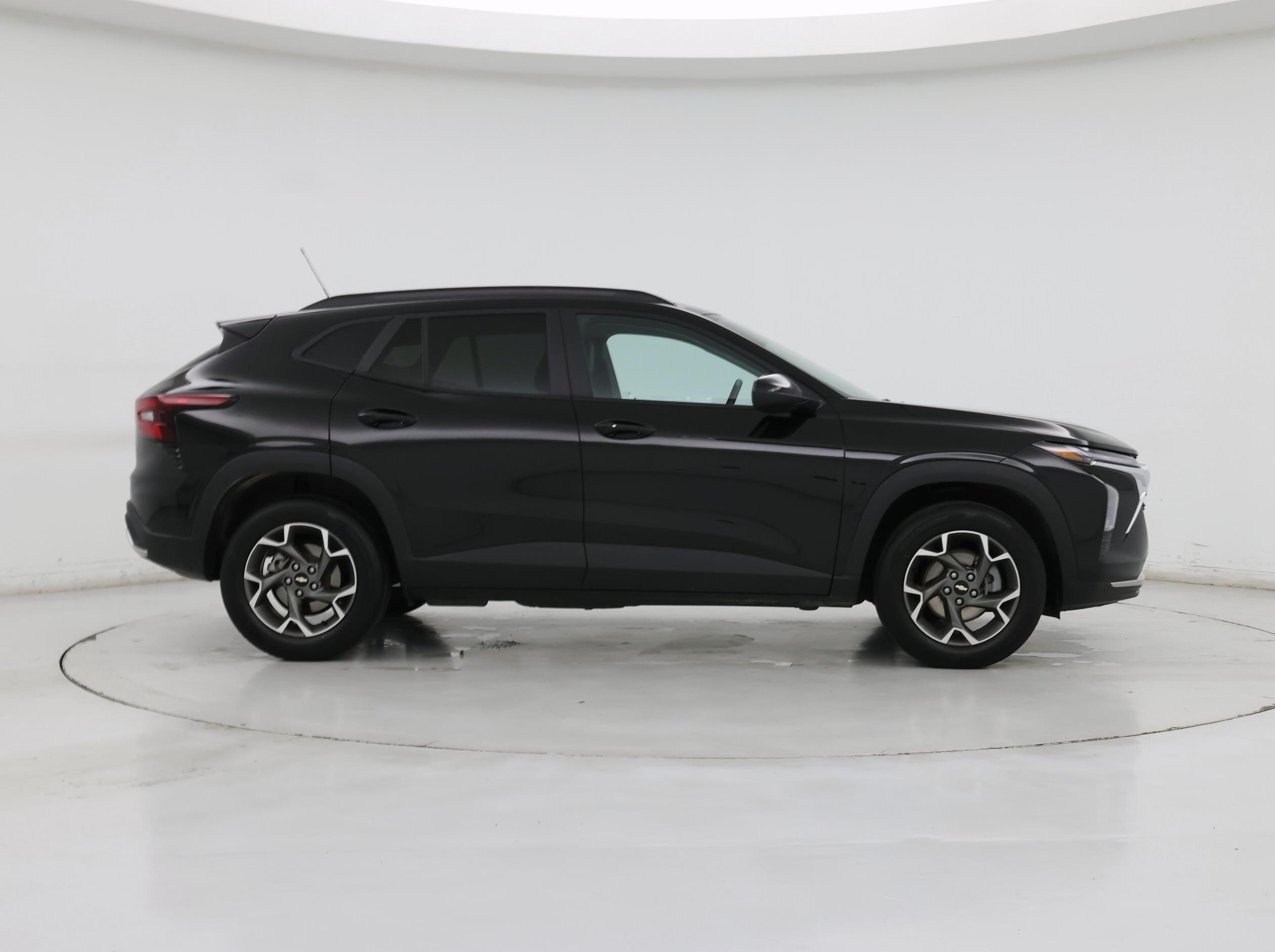 Thumbnail: 2025 Chevrolet Trax - 7