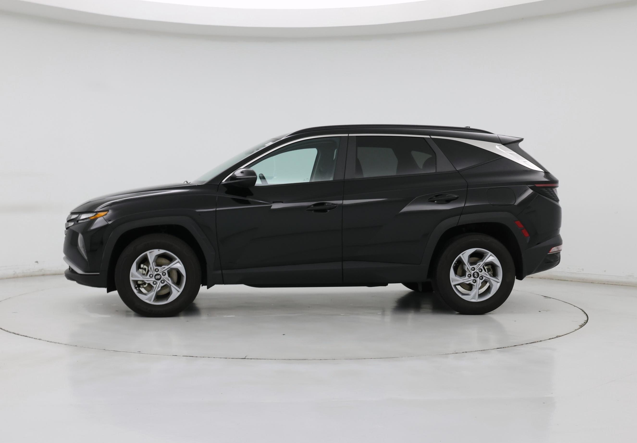 Thumbnail: 2023 Hyundai Tucson - 3