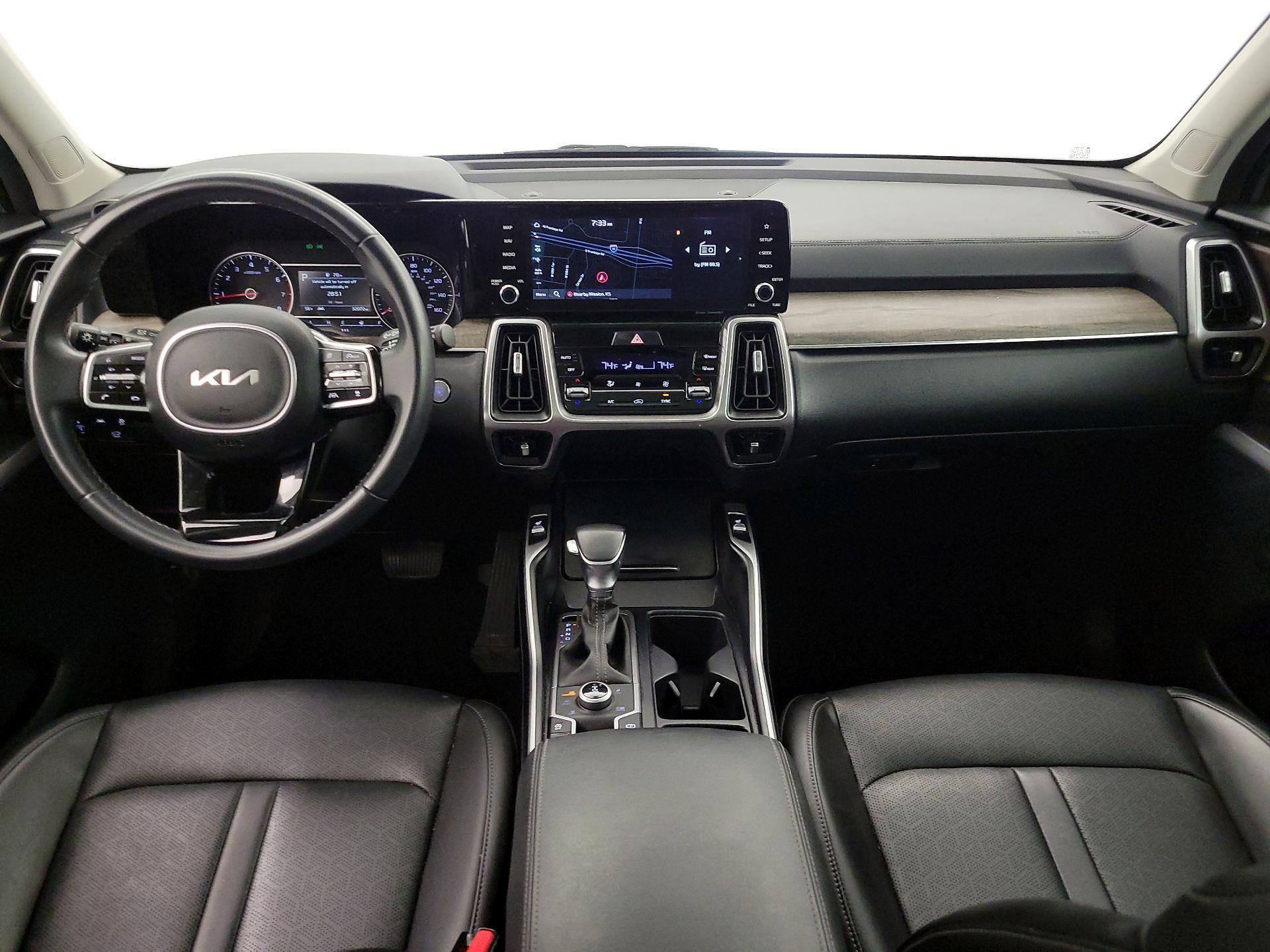 Thumbnail: 2023 Kia Sorento - 9