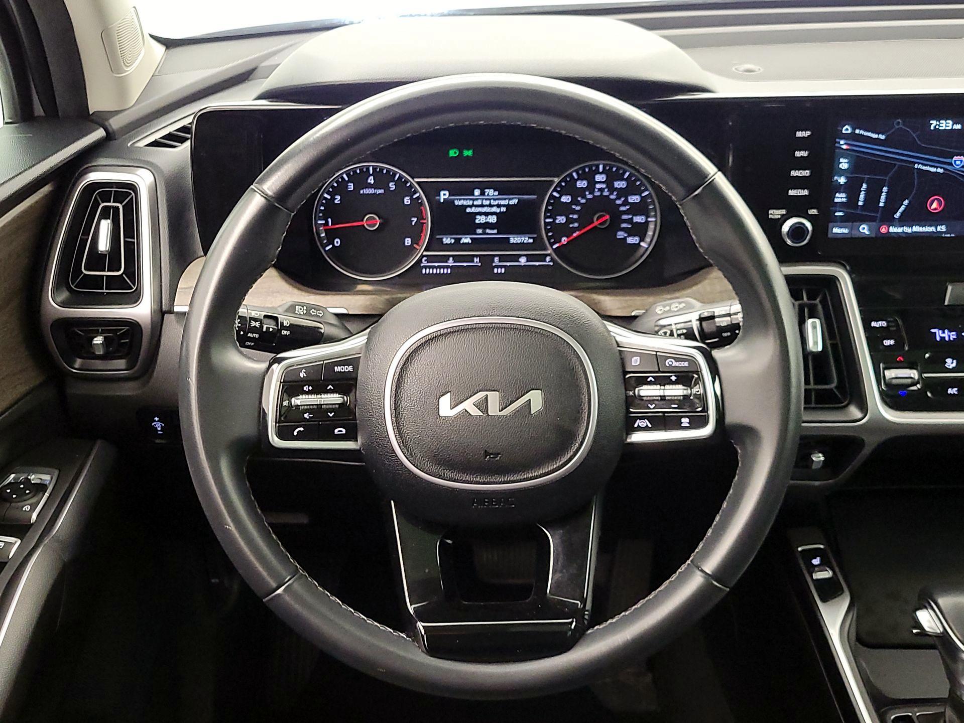 Thumbnail: 2023 Kia Sorento - 10