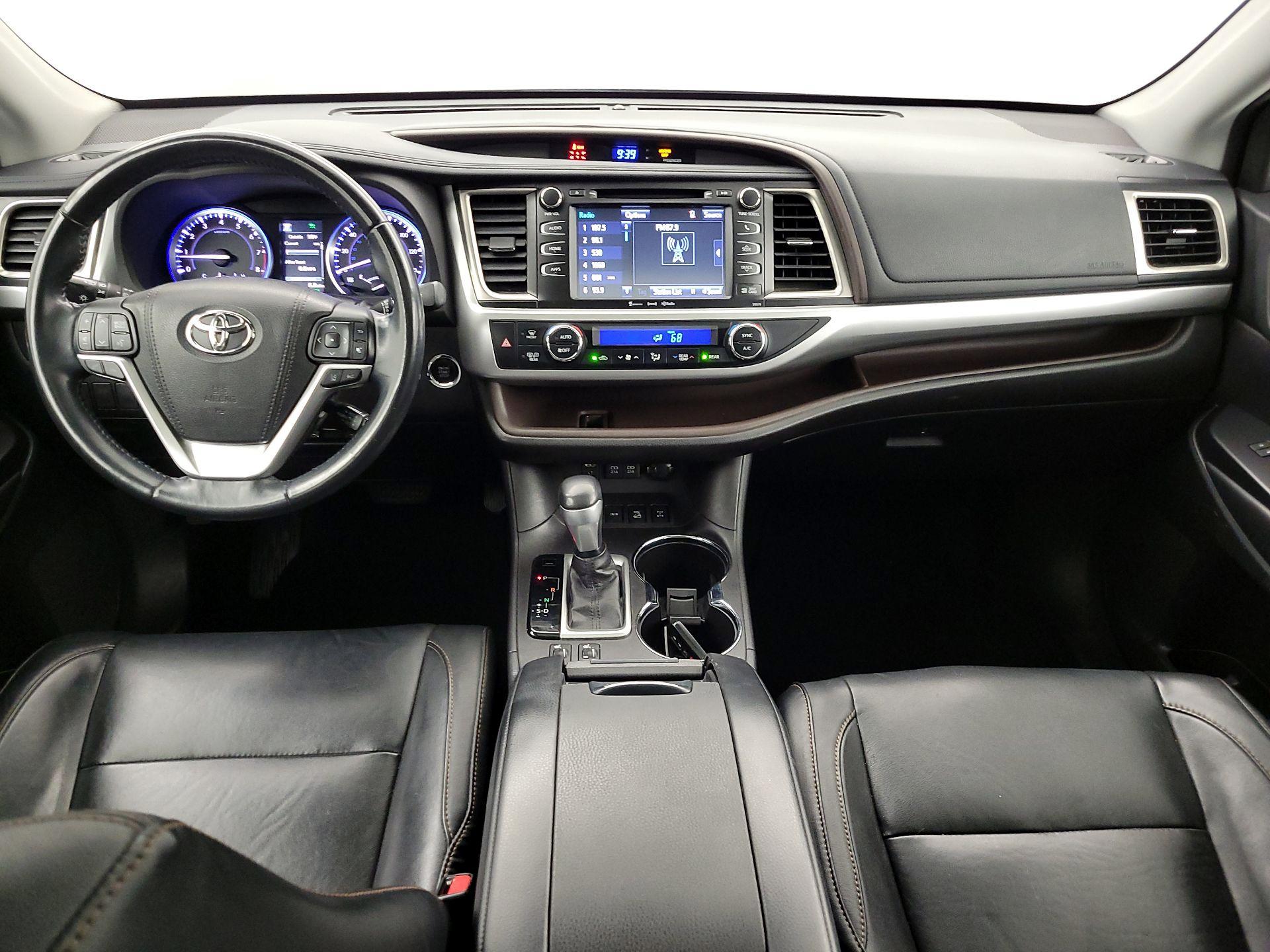 Thumbnail: 2018 Toyota Highlander - 9