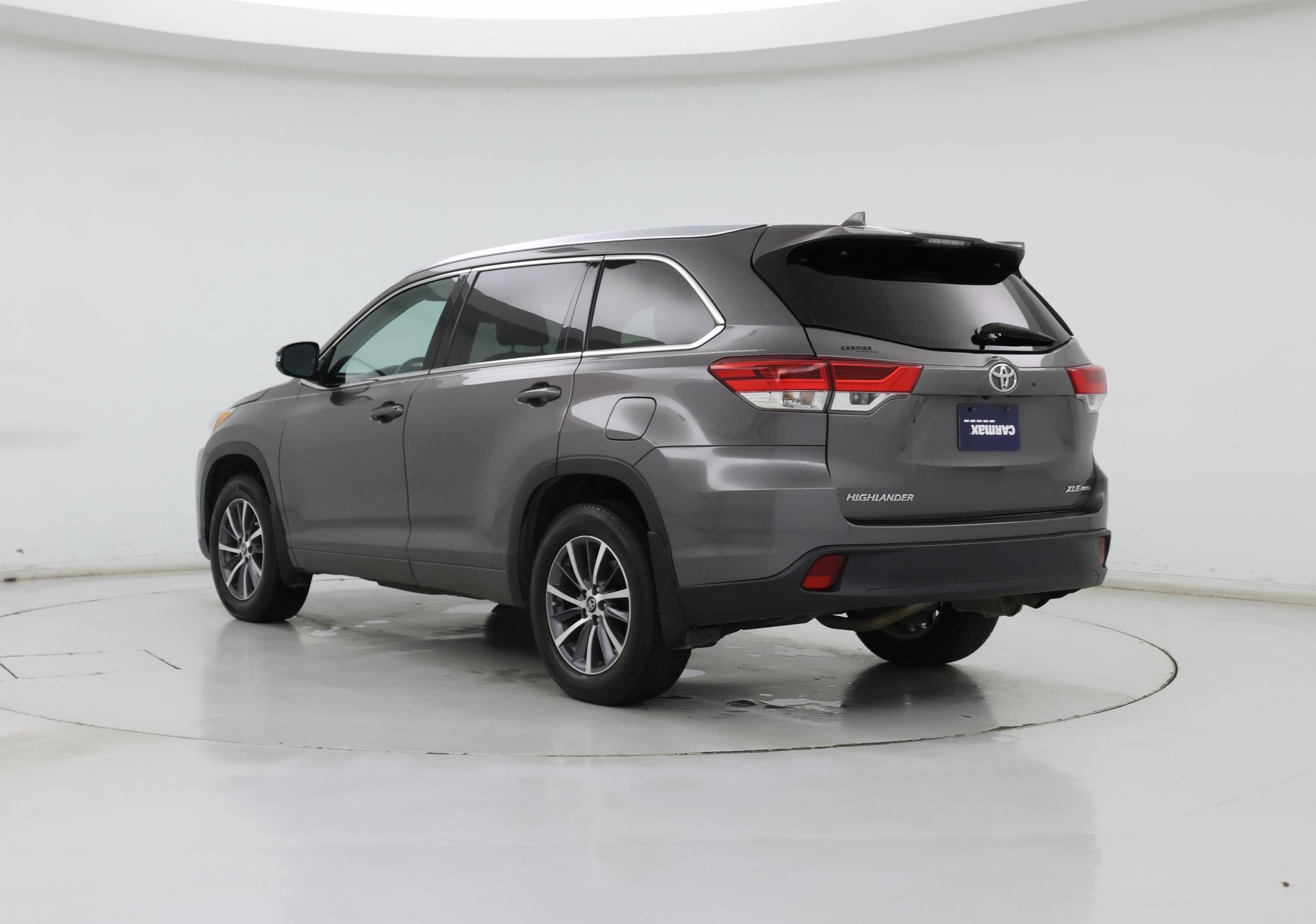 Thumbnail: 2018 Toyota Highlander - 2