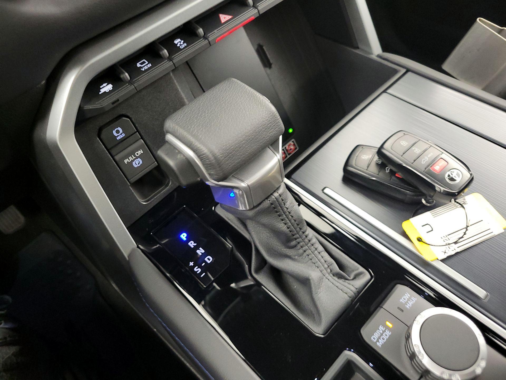 Thumbnail: 2025 Toyota Tundra - 18