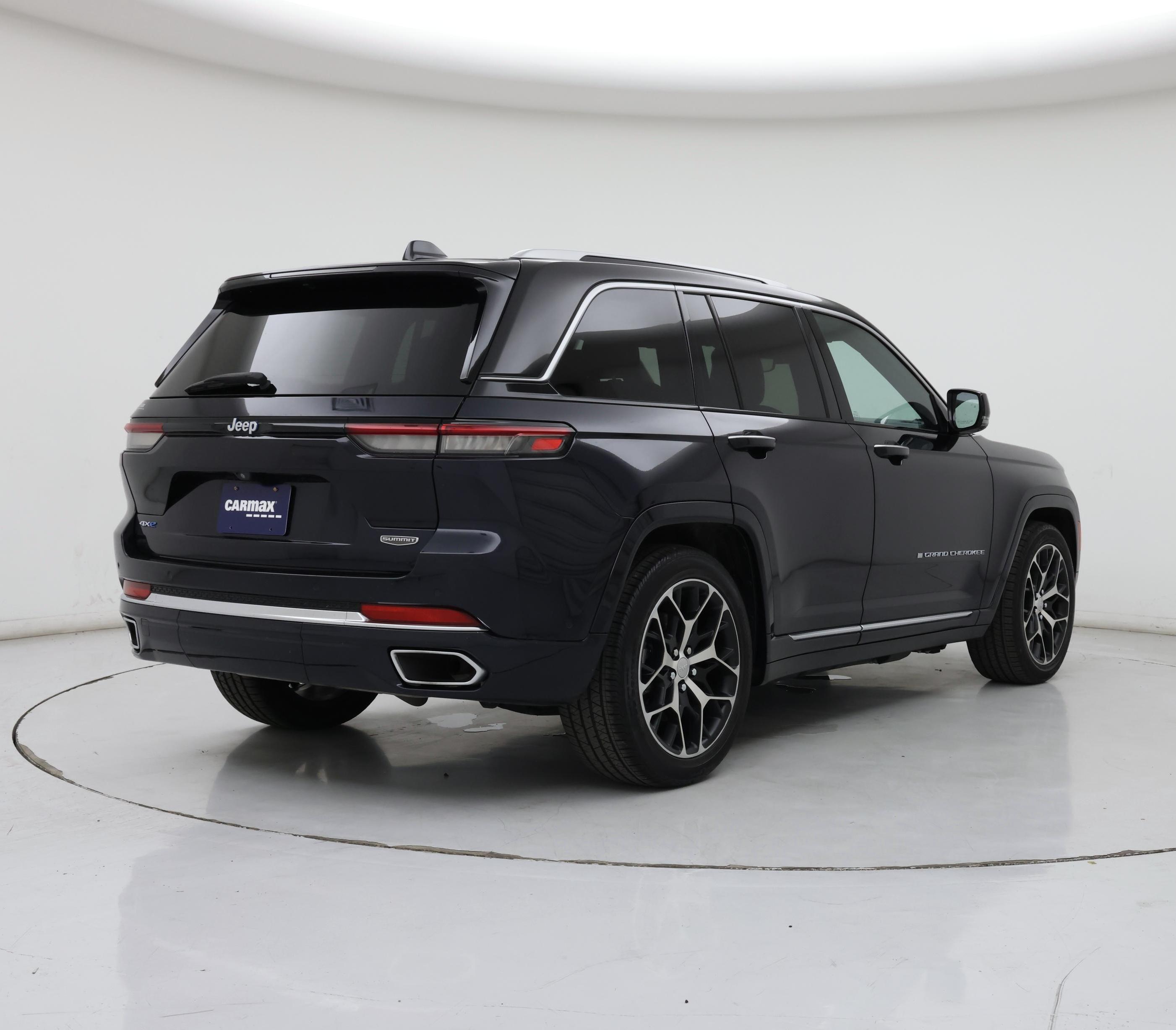 Thumbnail: 2022 Jeep Grand Cherokee - 8