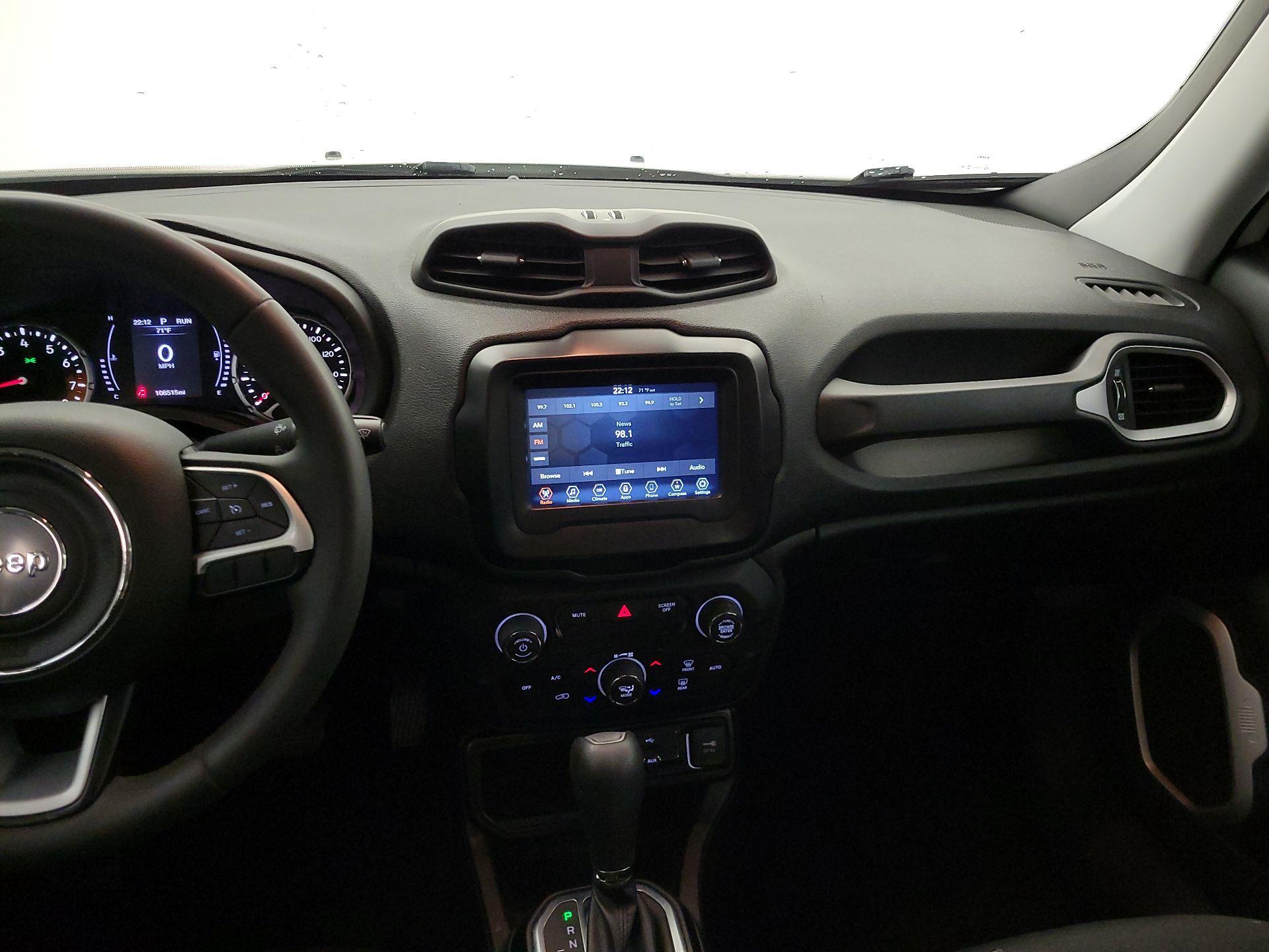 Thumbnail: 2018 Jeep Renegade - 9