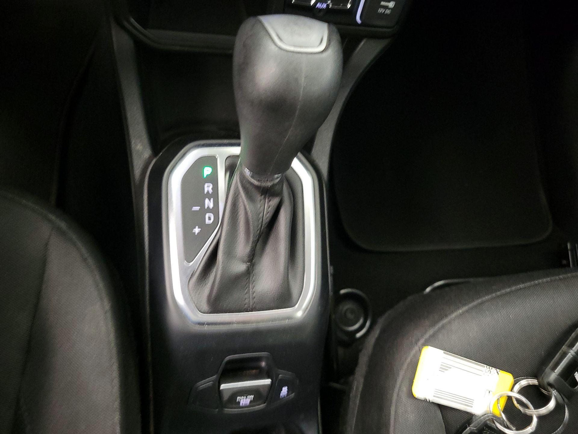 Thumbnail: 2018 Jeep Renegade - 17