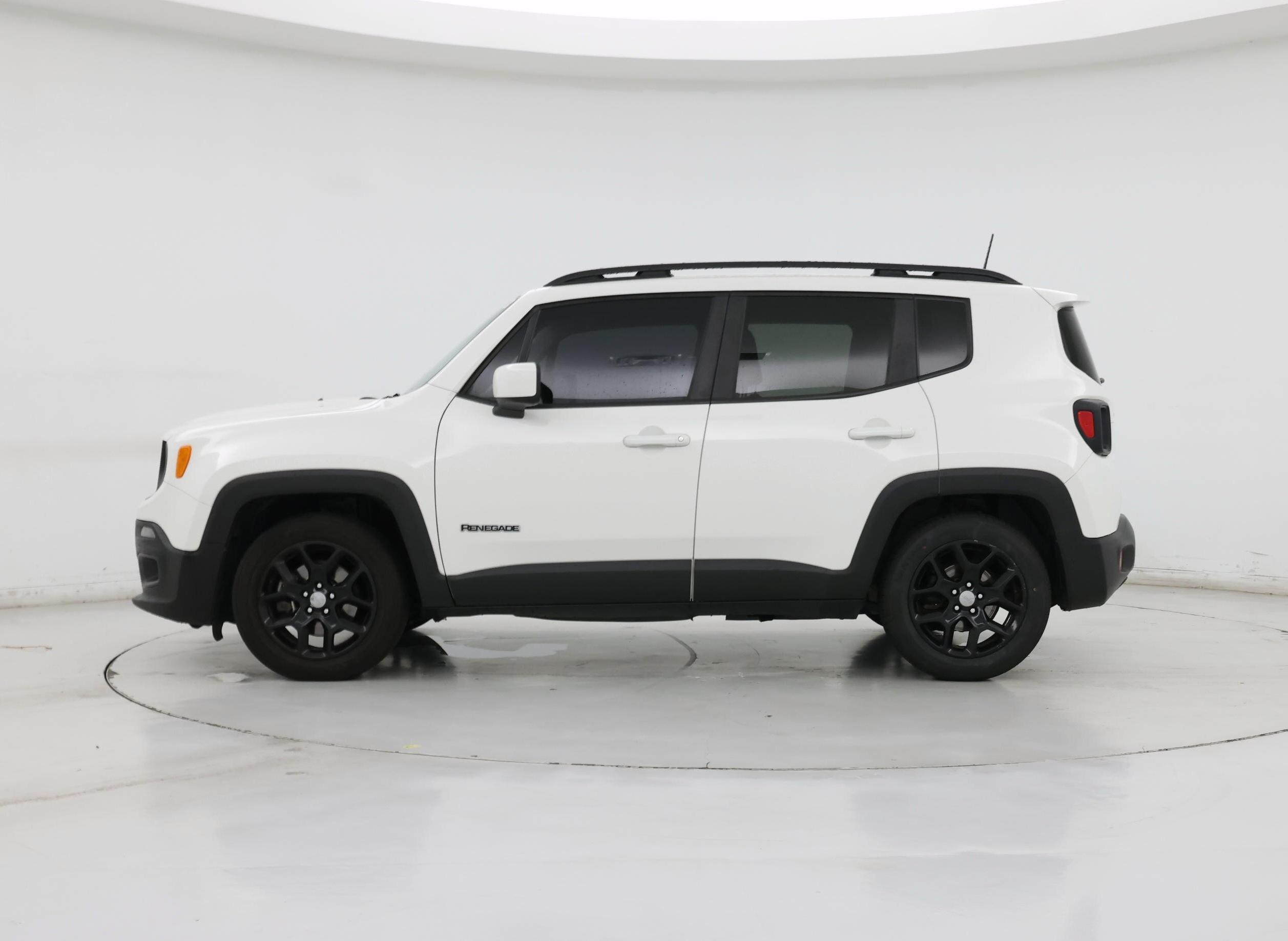 Thumbnail: 2018 Jeep Renegade - 3