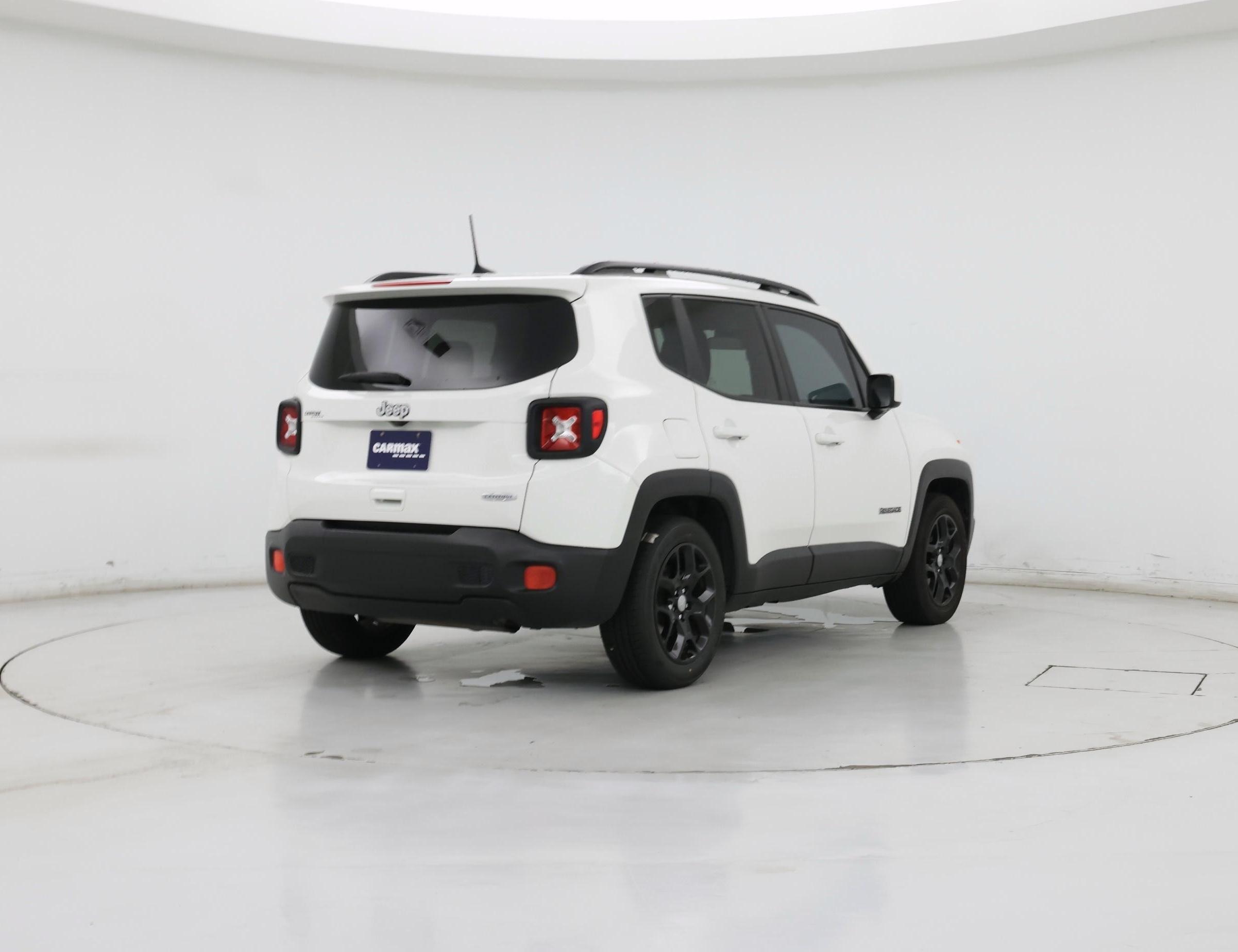 Thumbnail: 2018 Jeep Renegade - 8