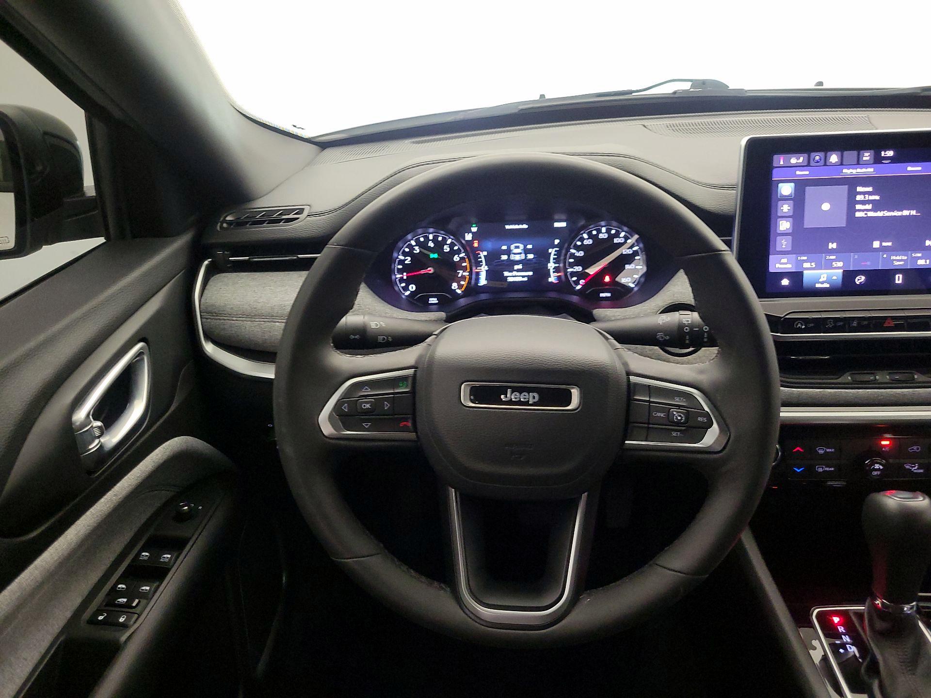 Thumbnail: 2023 Jeep Compass - 10