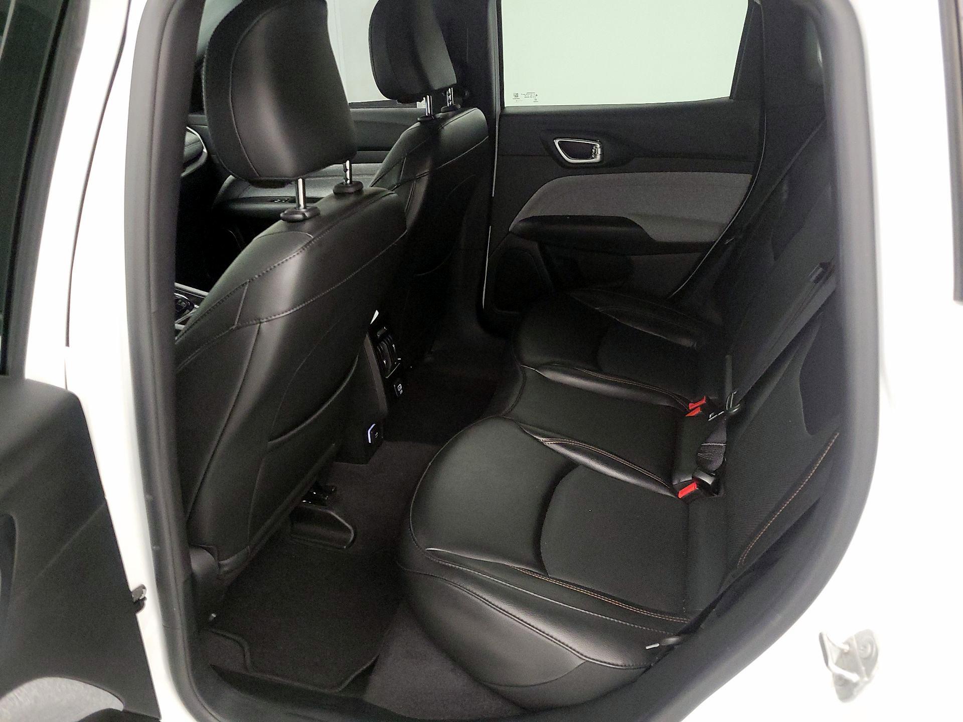 Thumbnail: 2023 Jeep Compass - 19