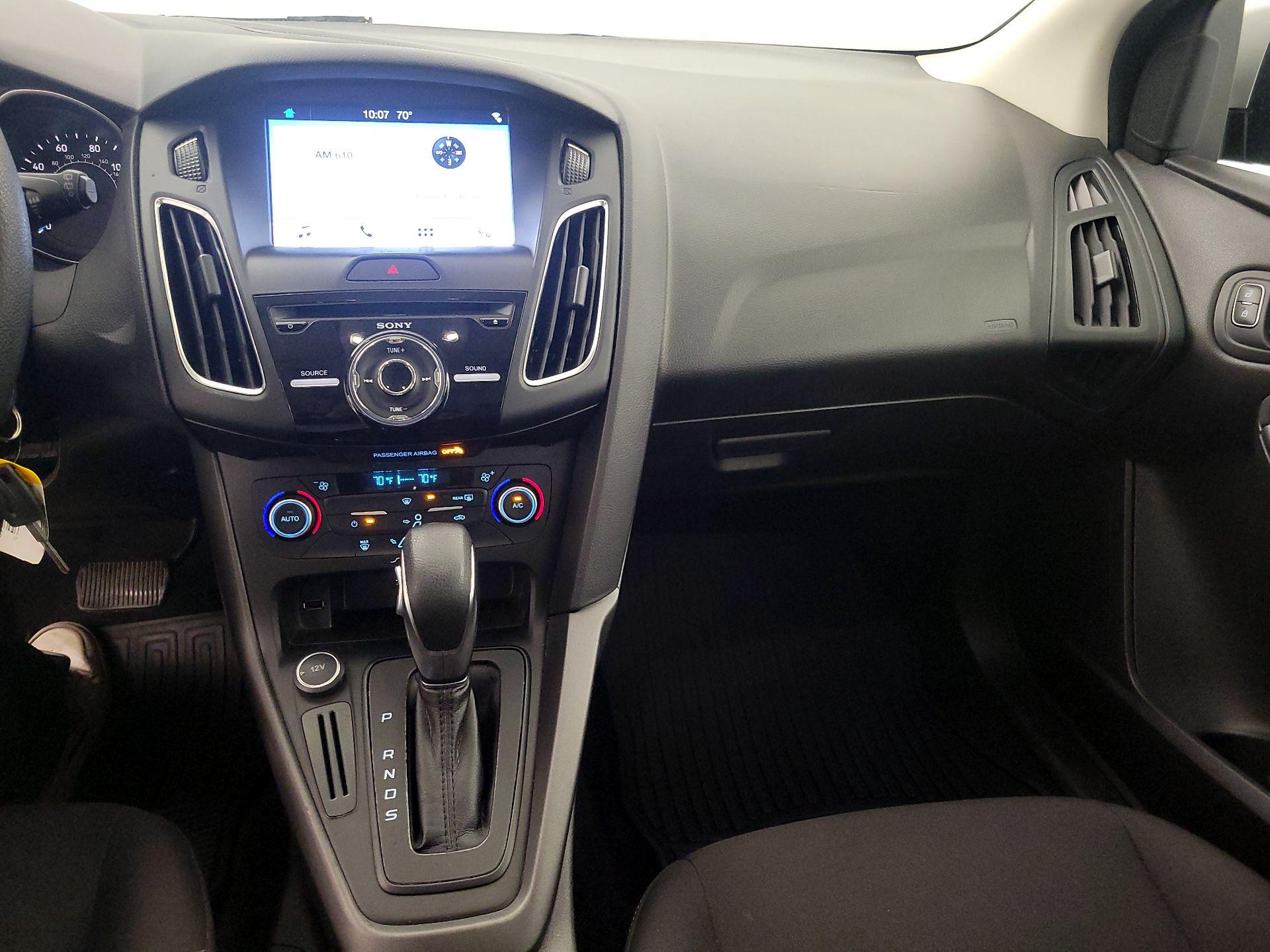Thumbnail: 2017 Ford Focus - 9