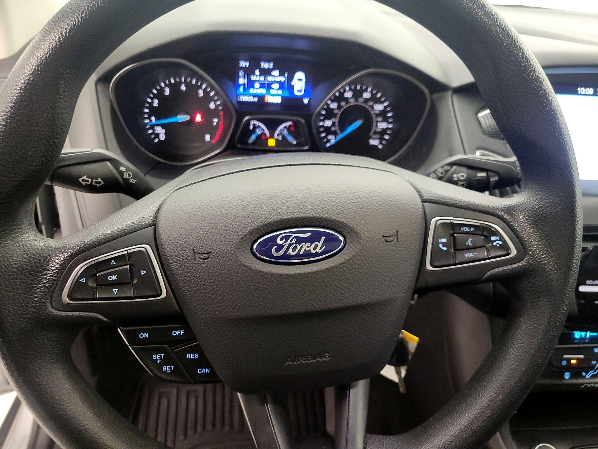 Thumbnail: 2017 Ford Focus - 10