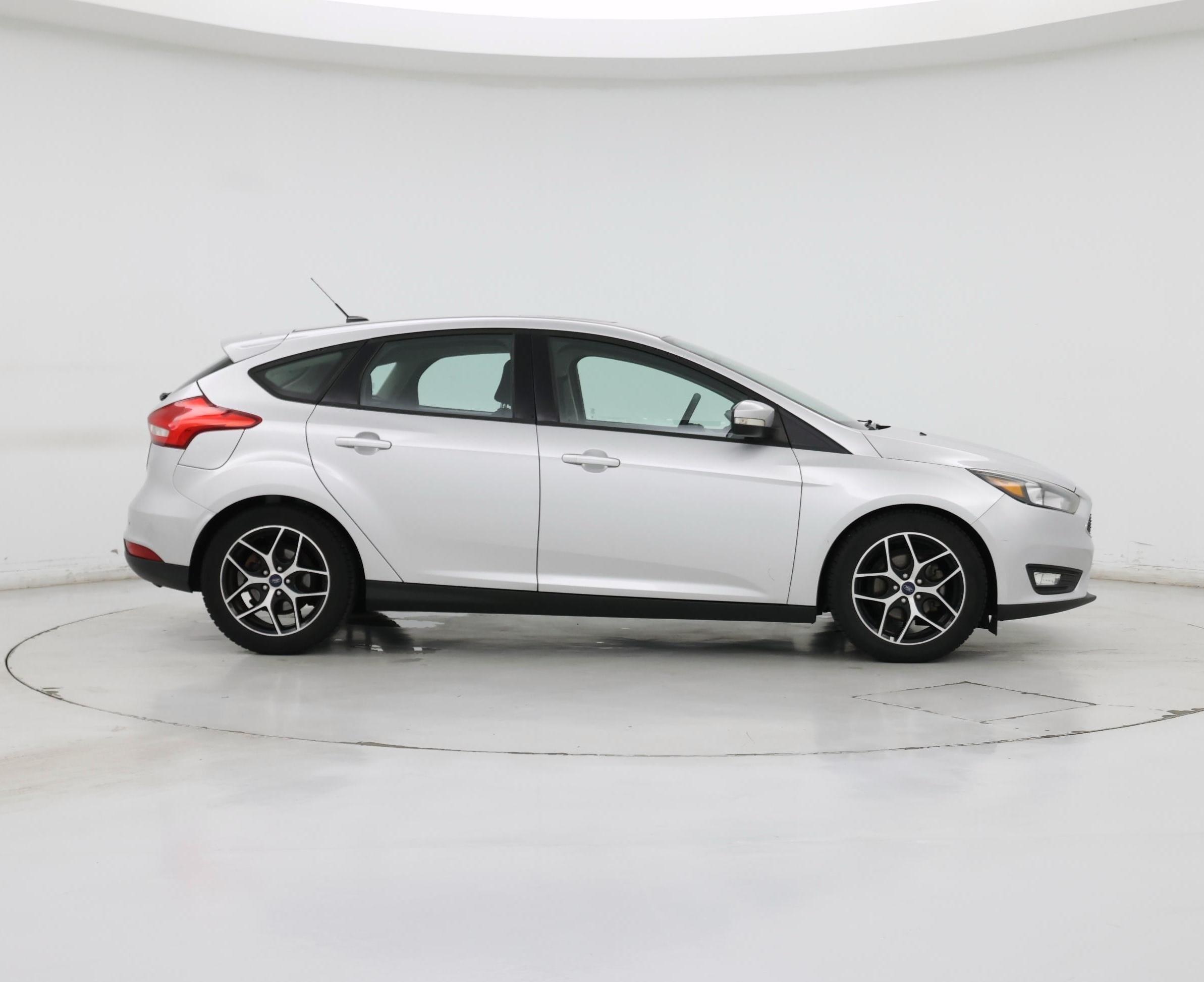 Thumbnail: 2017 Ford Focus - 7