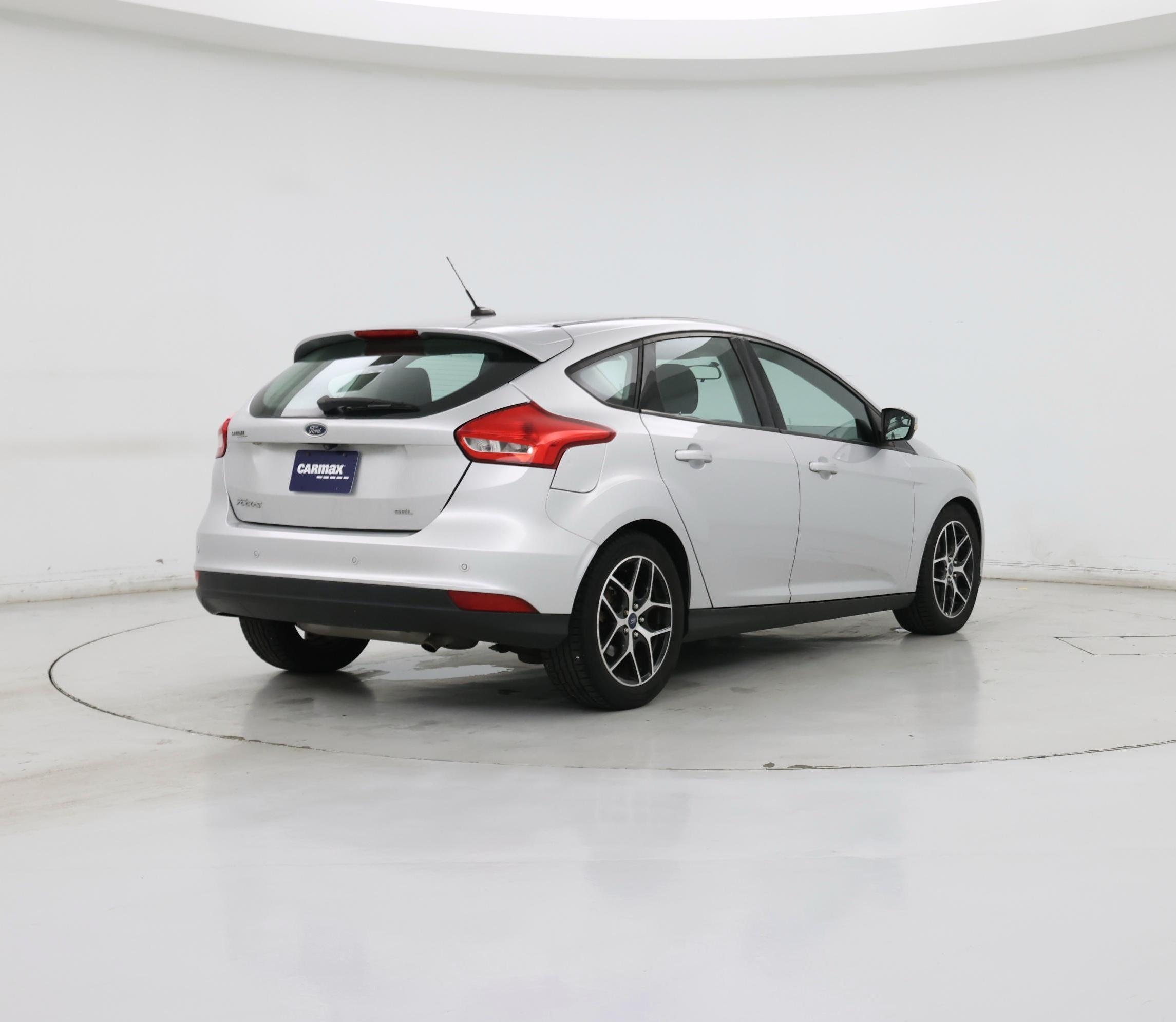 Thumbnail: 2017 Ford Focus - 8