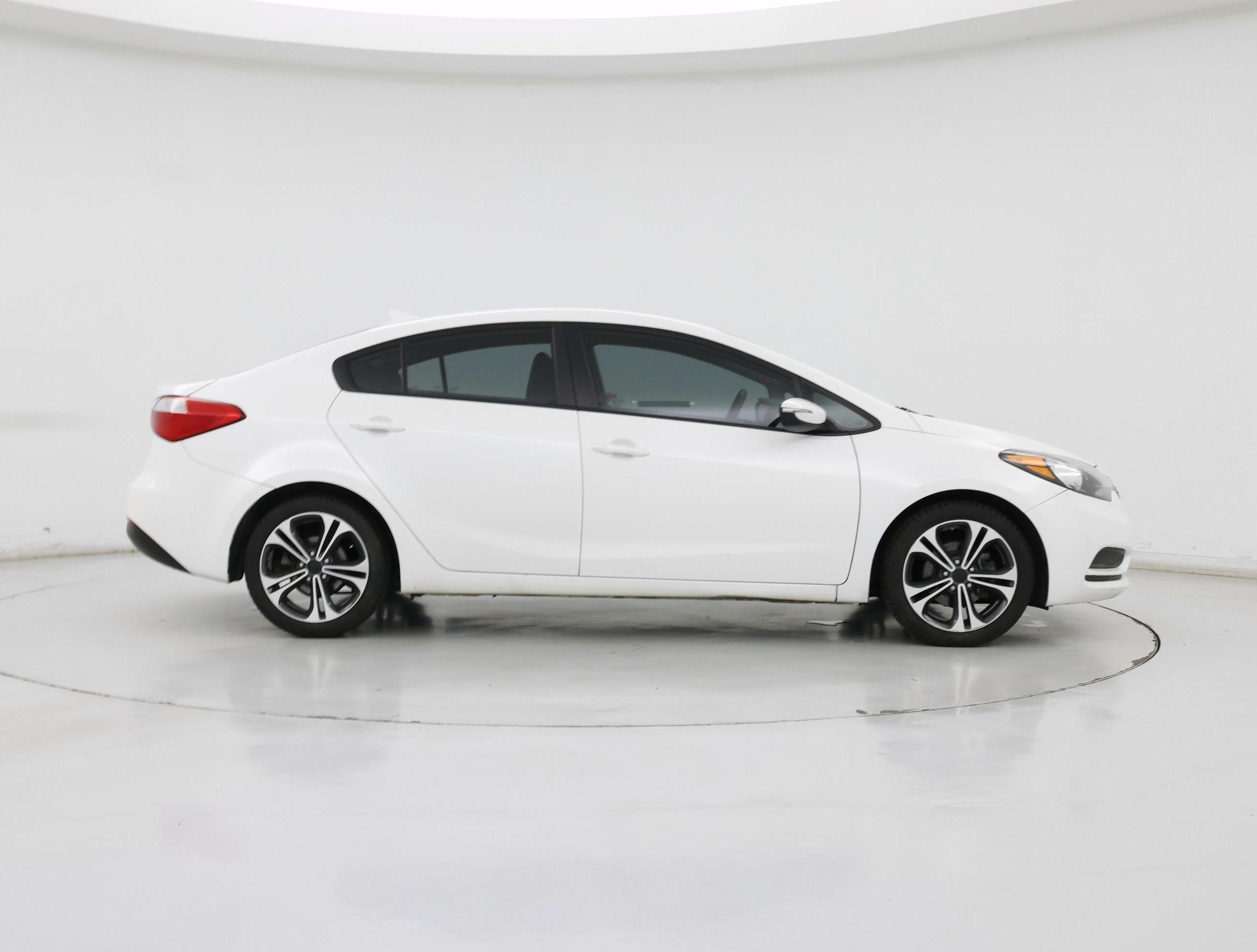 Thumbnail: 2015 Kia Forte - 7