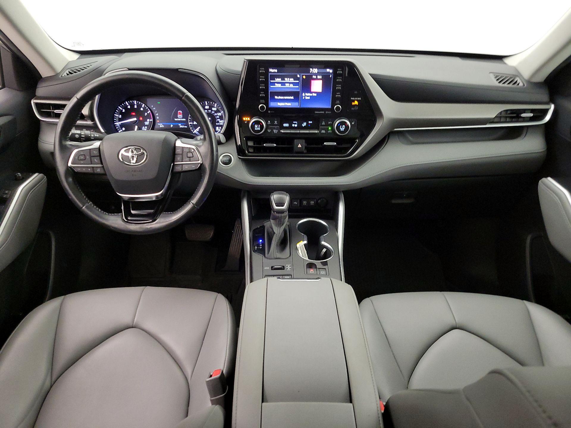 Thumbnail: 2020 Toyota Highlander - 9