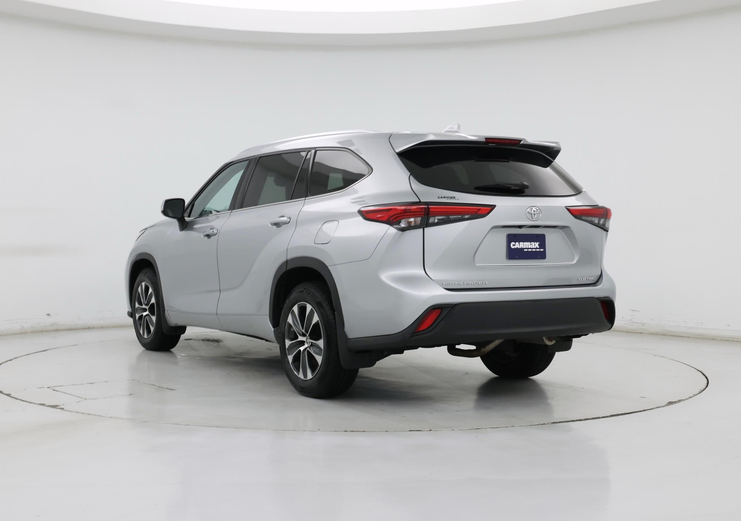 Thumbnail: 2020 Toyota Highlander - 2