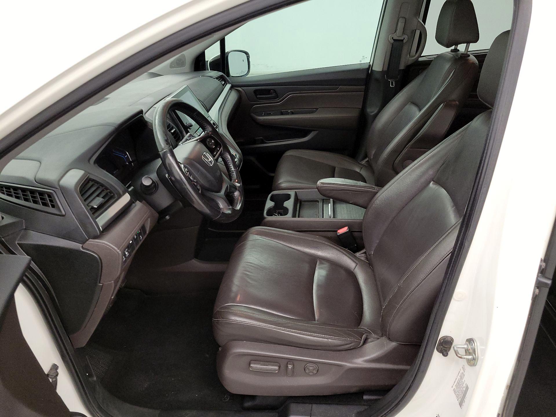Thumbnail: 2019 Honda Odyssey - 11