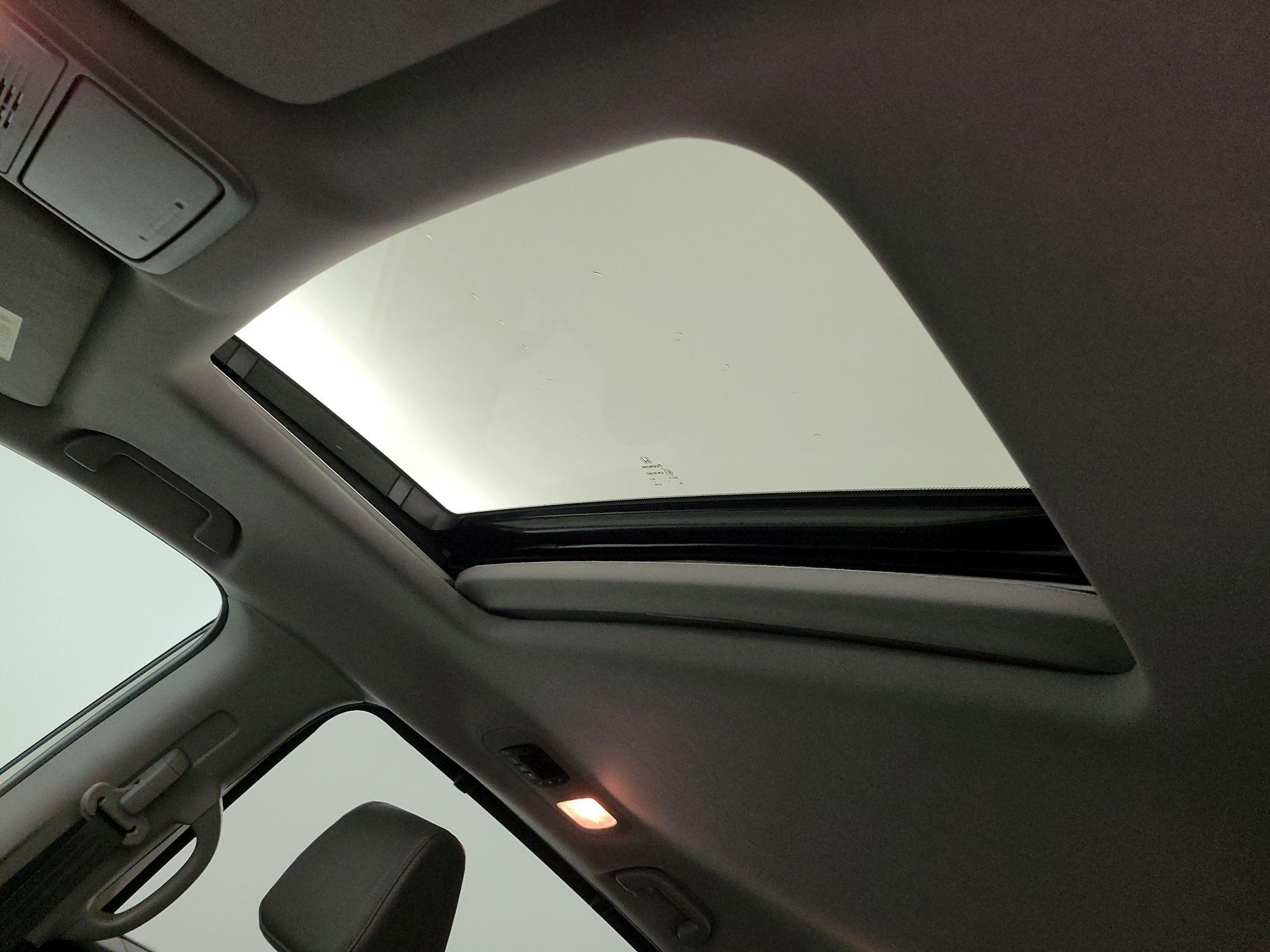 Thumbnail: 2019 Honda Odyssey - 19